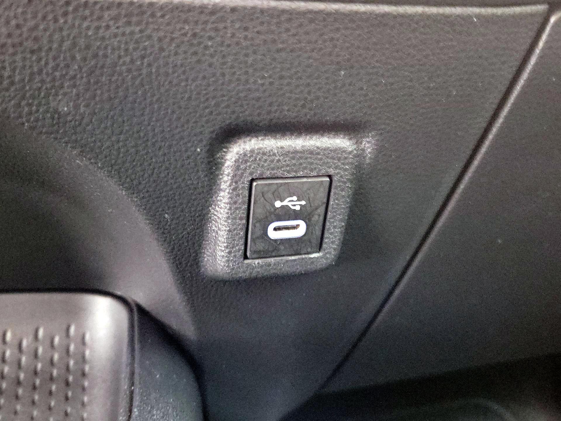 Thumbnail: 2024 Toyota Corolla - 18