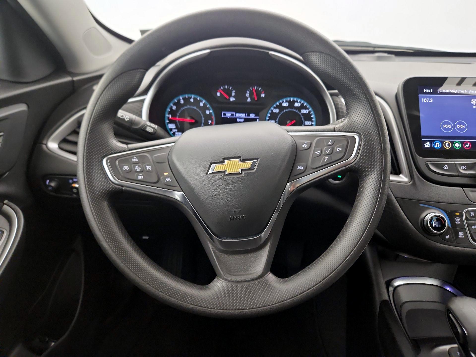 Thumbnail: 2024 Chevrolet Malibu - 10