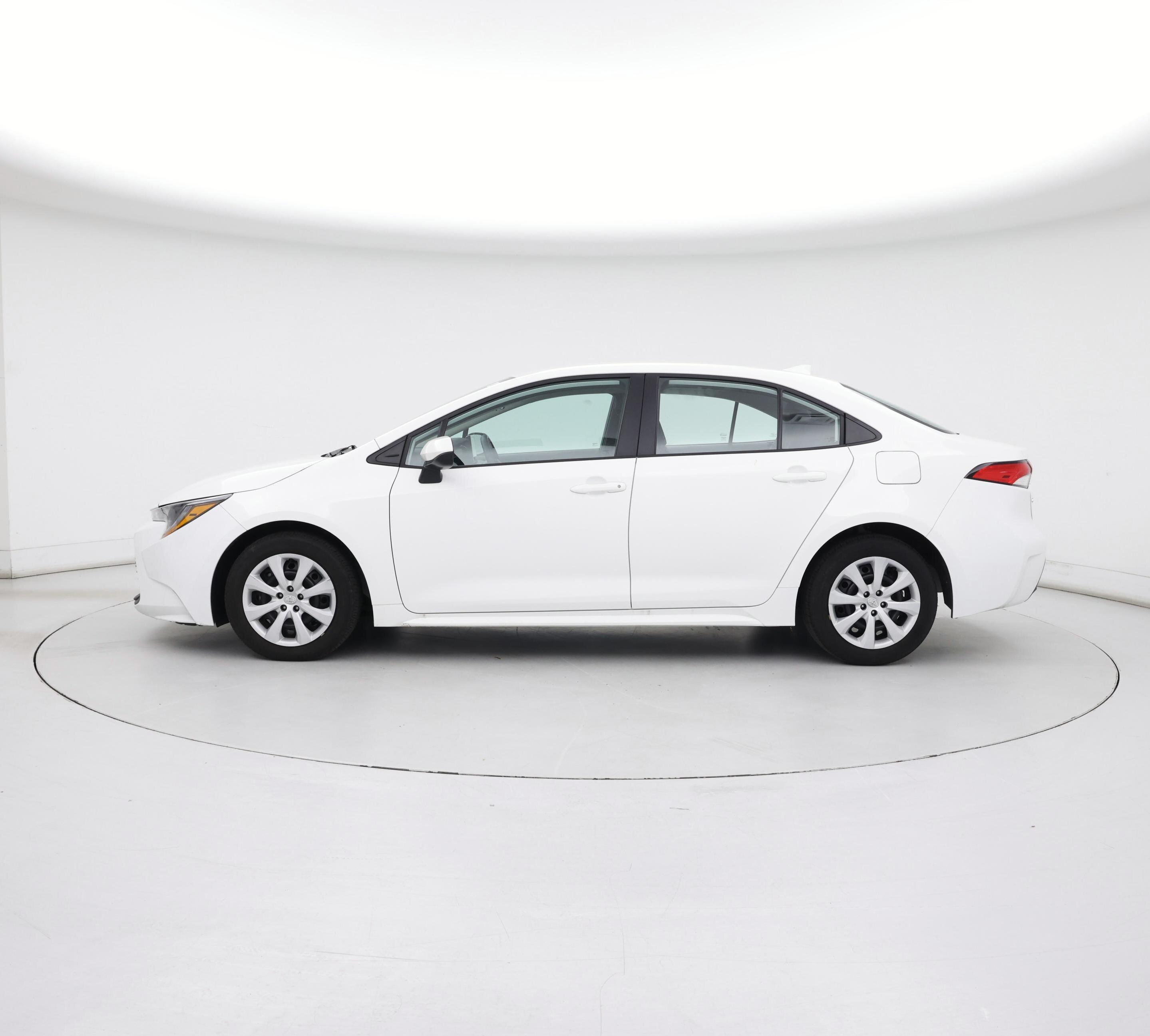 Thumbnail: 2024 Toyota Corolla - 3