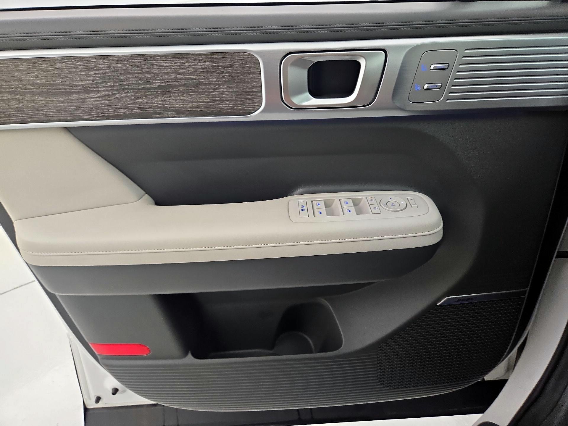 Thumbnail: 2024 Hyundai Santa Fe - 12