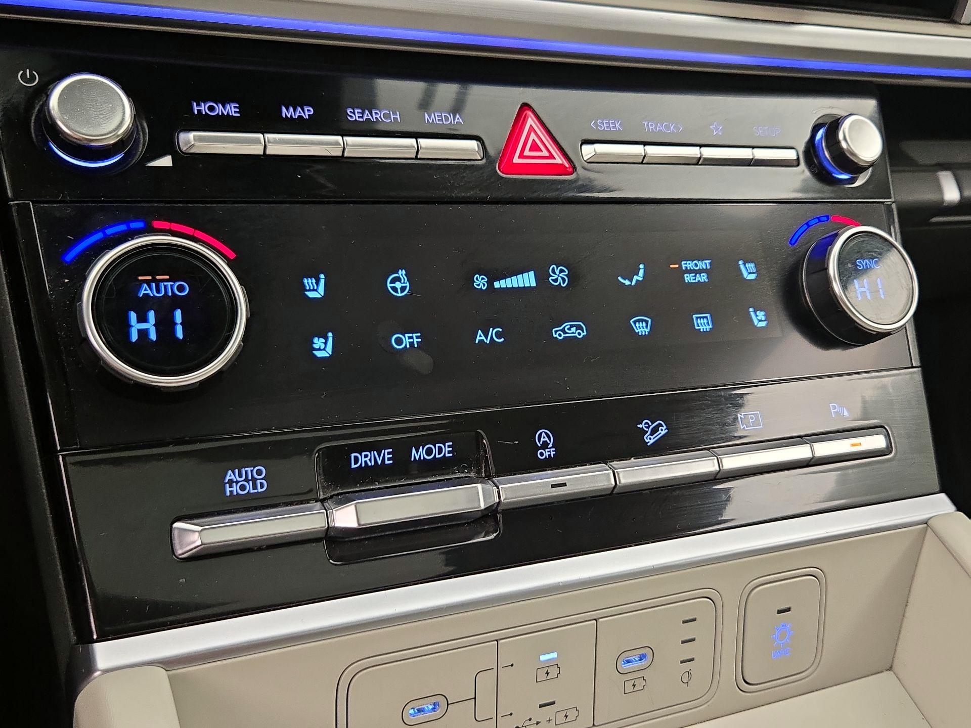 Thumbnail: 2024 Hyundai Santa Fe - 17