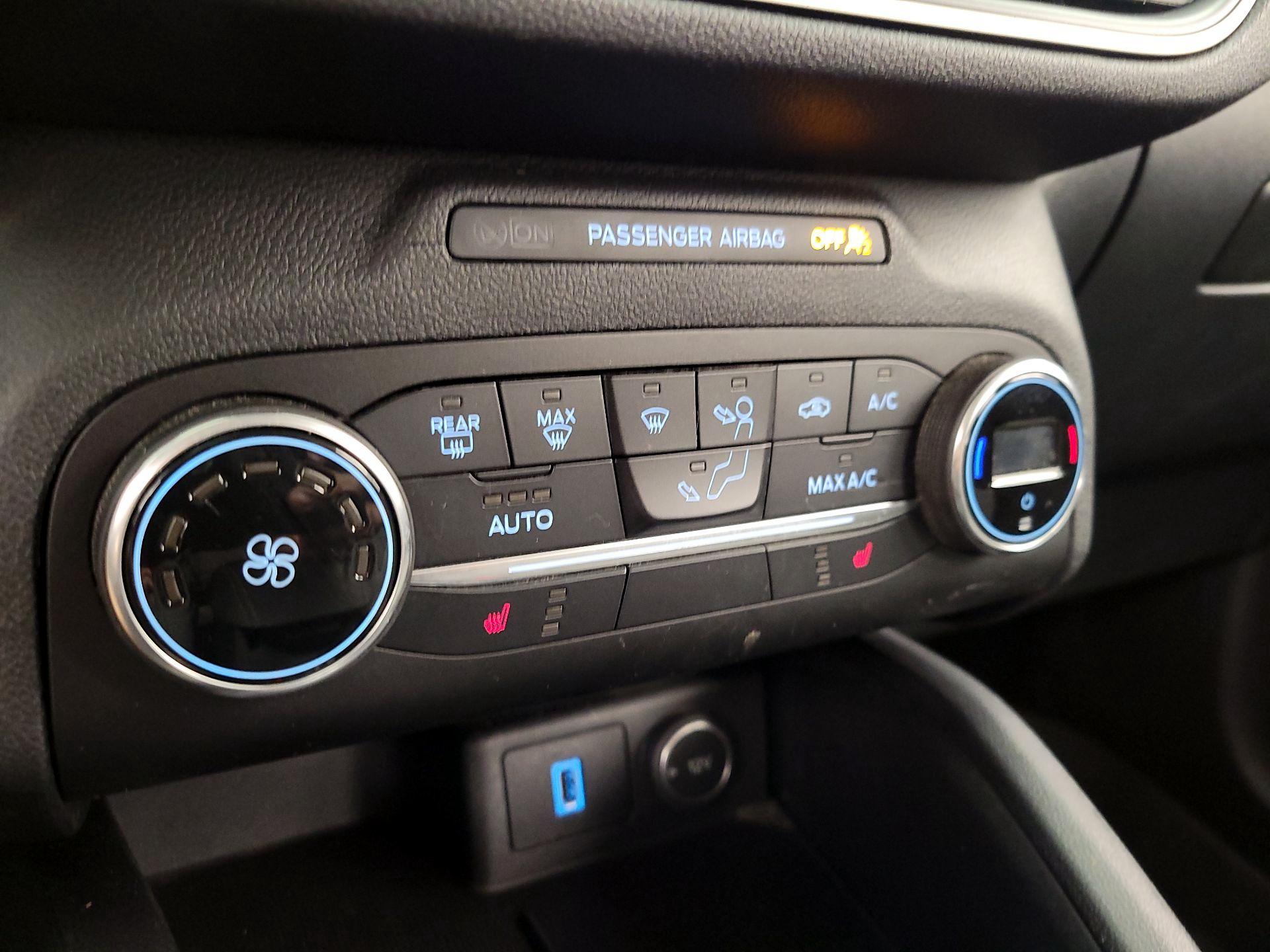 Thumbnail: 2020 Ford Escape - 16