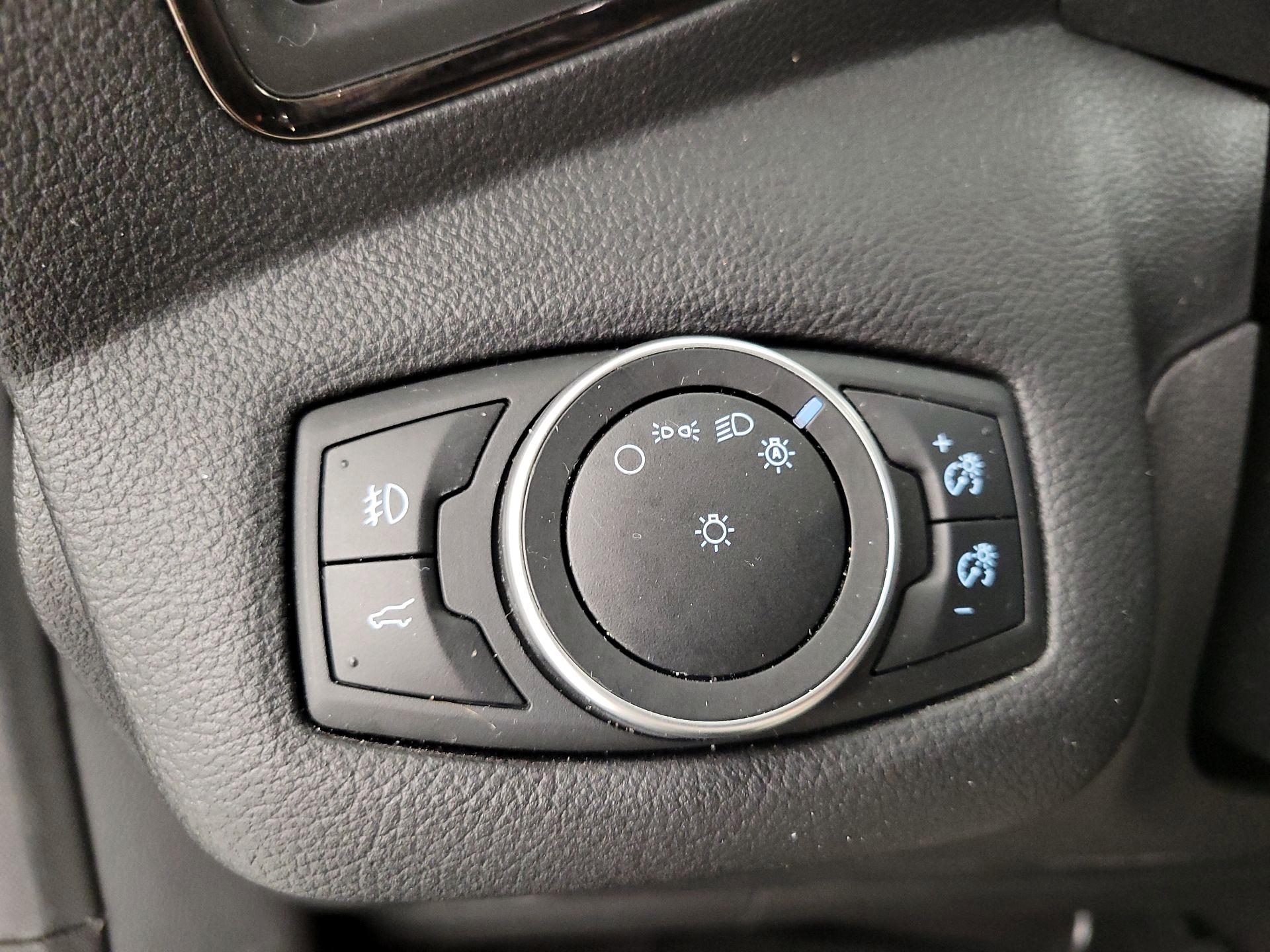 Thumbnail: 2017 Ford Escape - 13