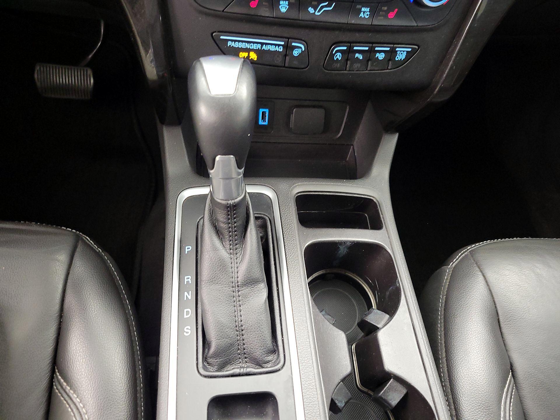 Thumbnail: 2017 Ford Escape - 18