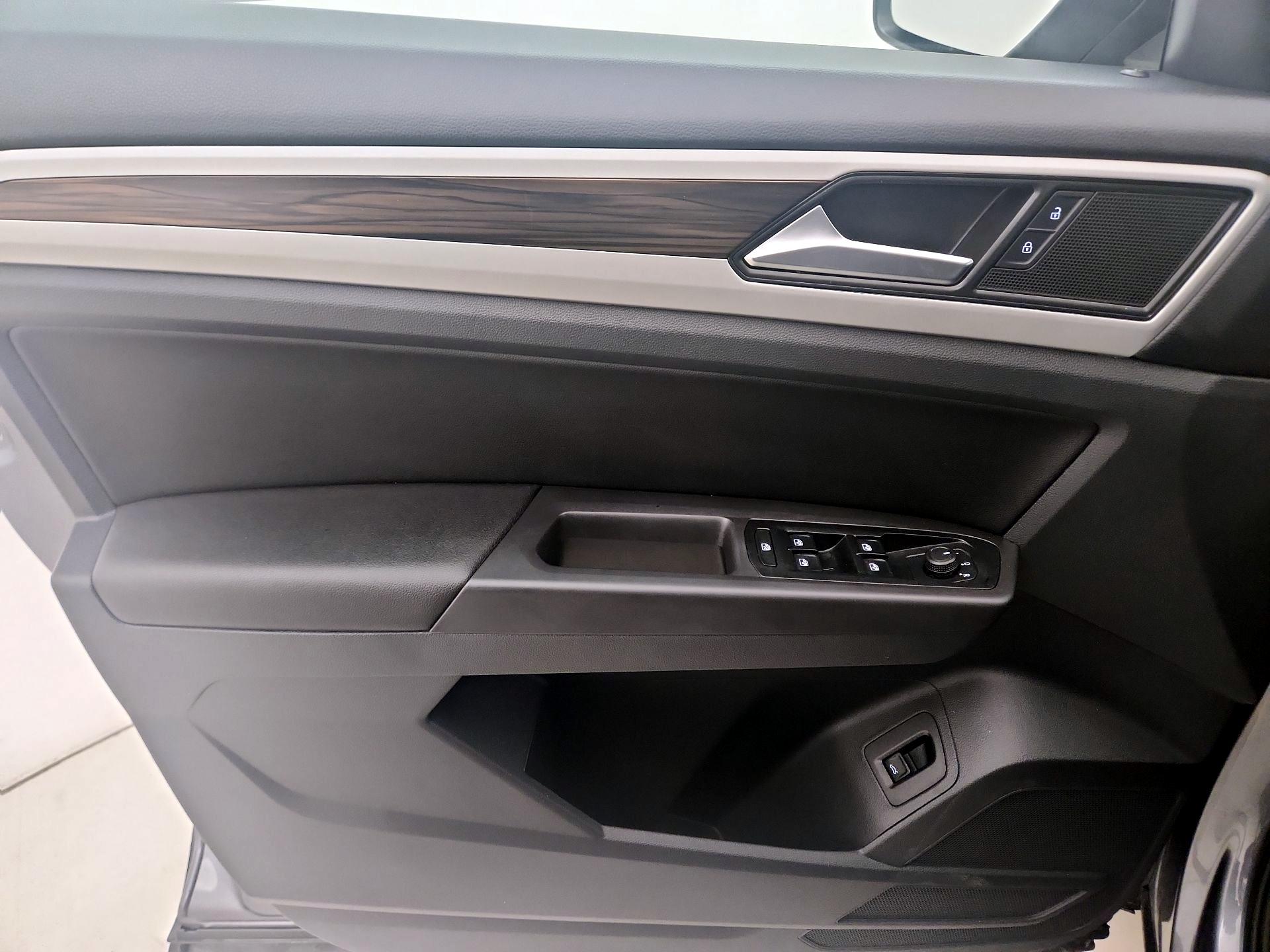 Thumbnail: 2021 Volkswagen Atlas - 12