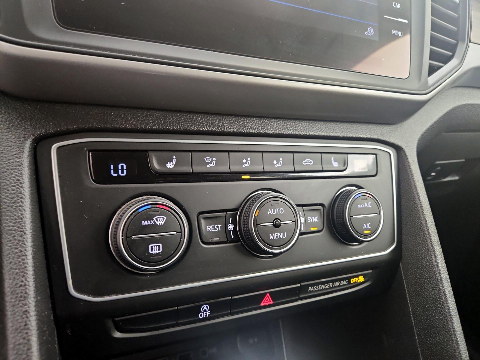 Thumbnail: 2021 Volkswagen Atlas - 16