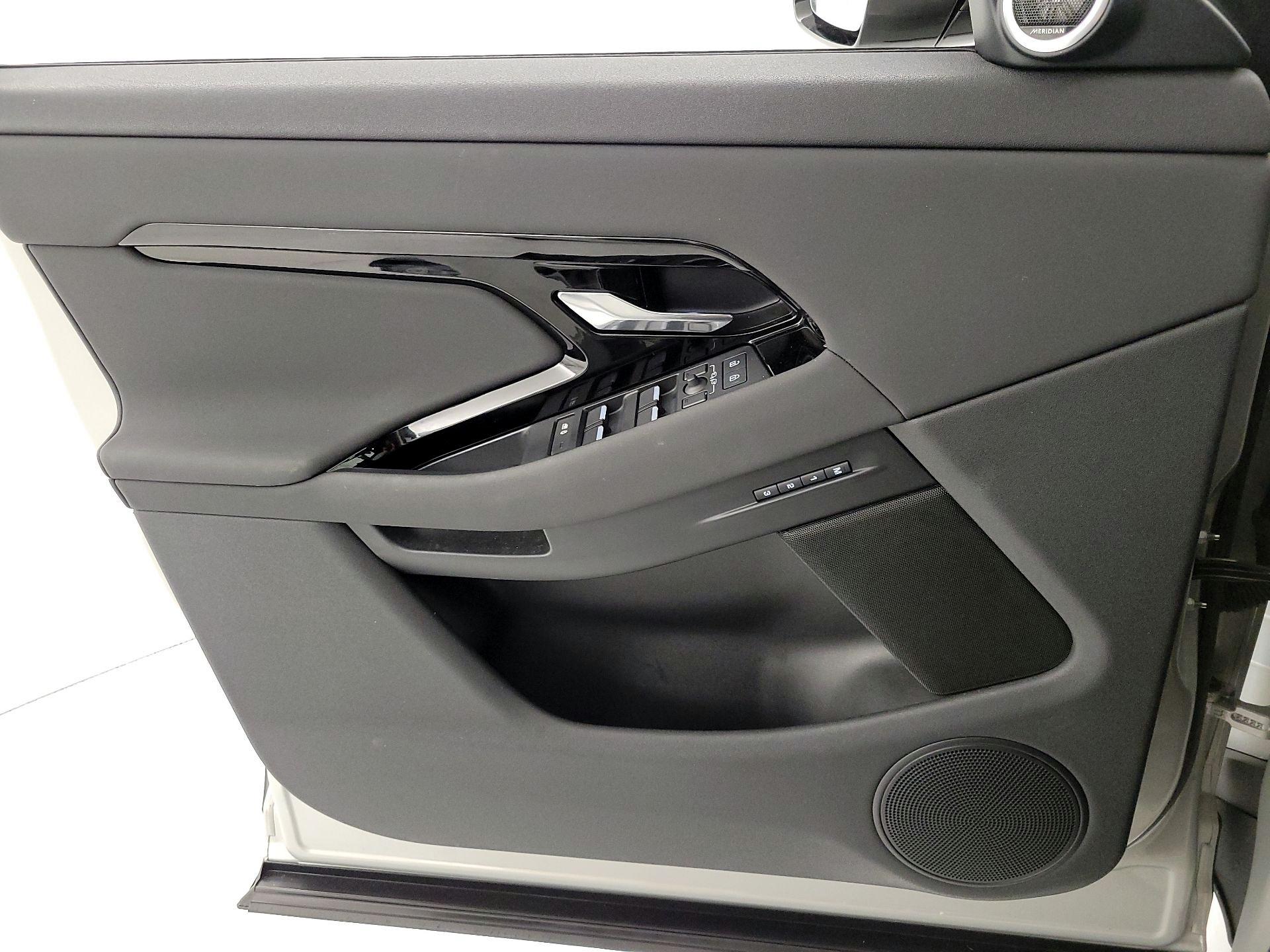 Thumbnail: 2024 Land Rover Range Rover Evoque - 12