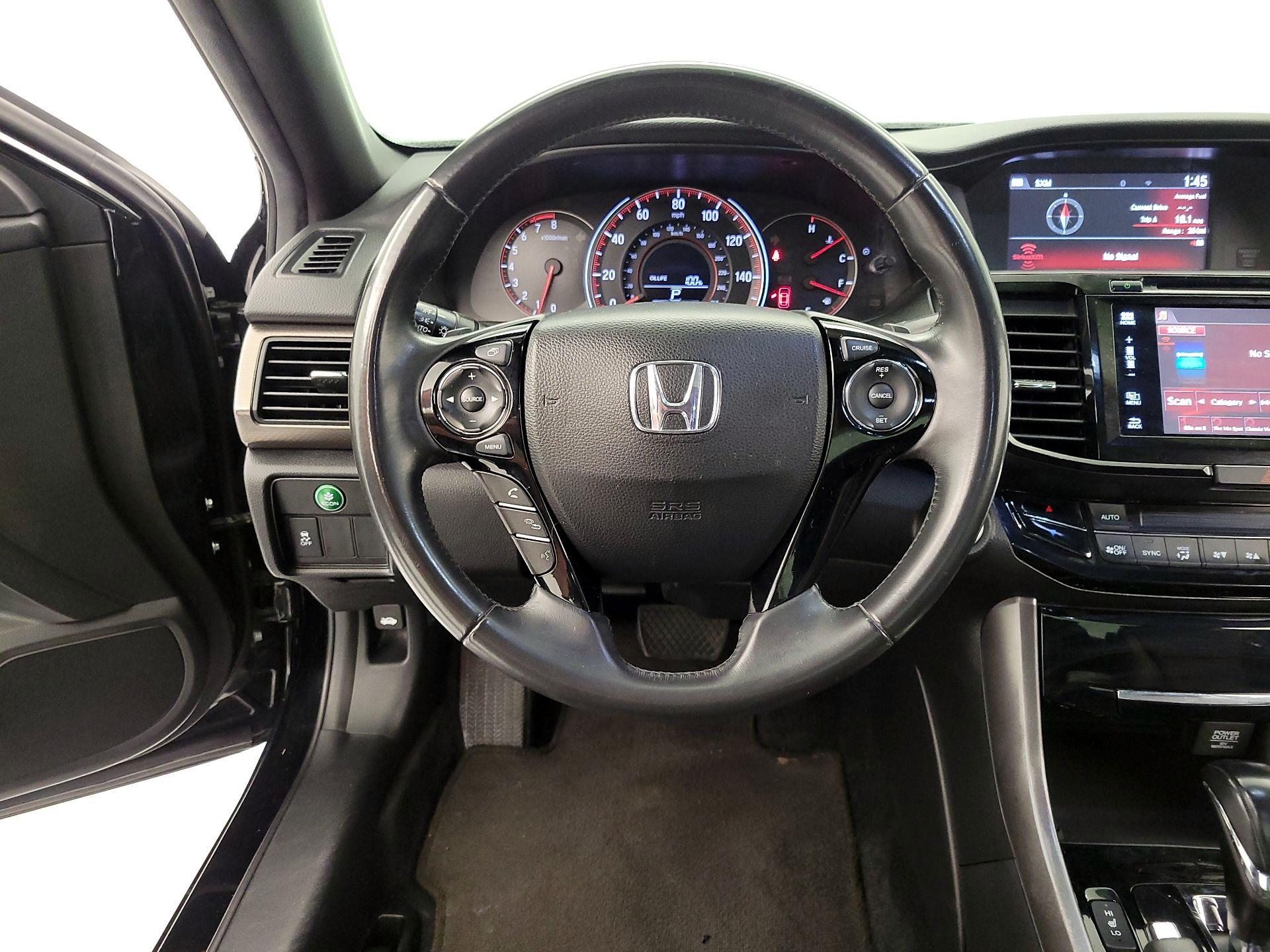 Thumbnail: 2016 Honda Accord - 10