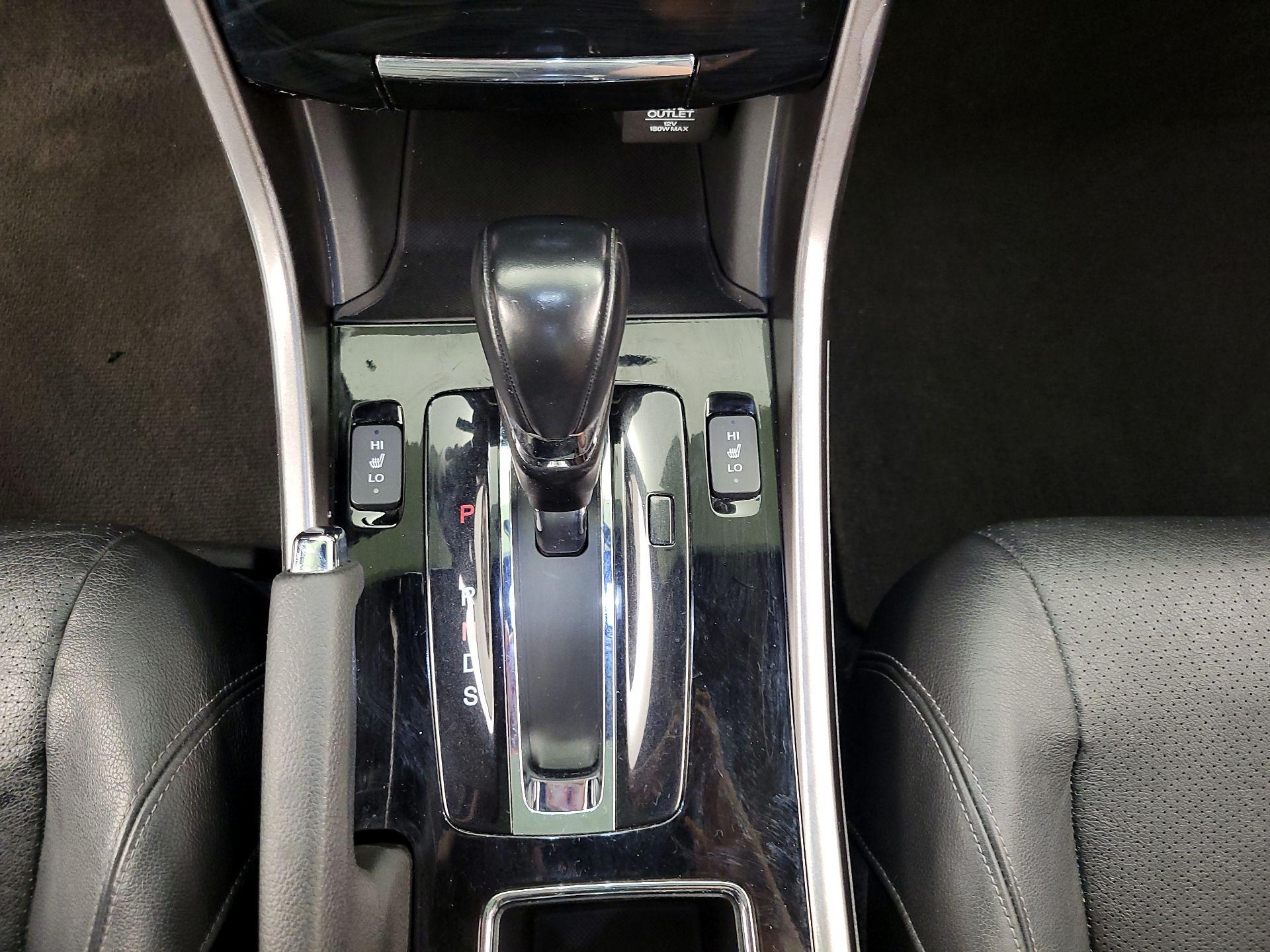 Thumbnail: 2016 Honda Accord - 17