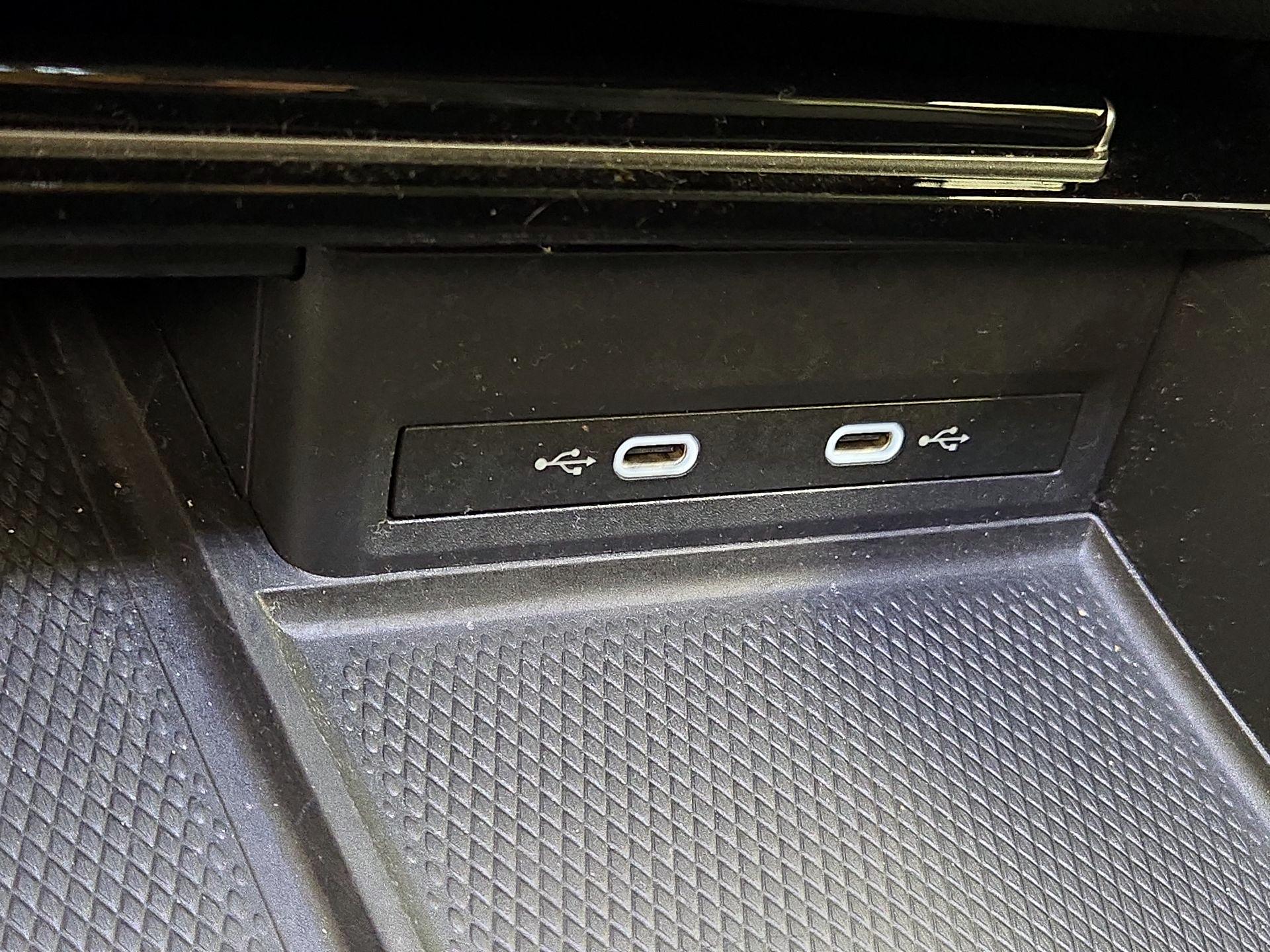 Thumbnail: 2024 Volkswagen Atlas - 17