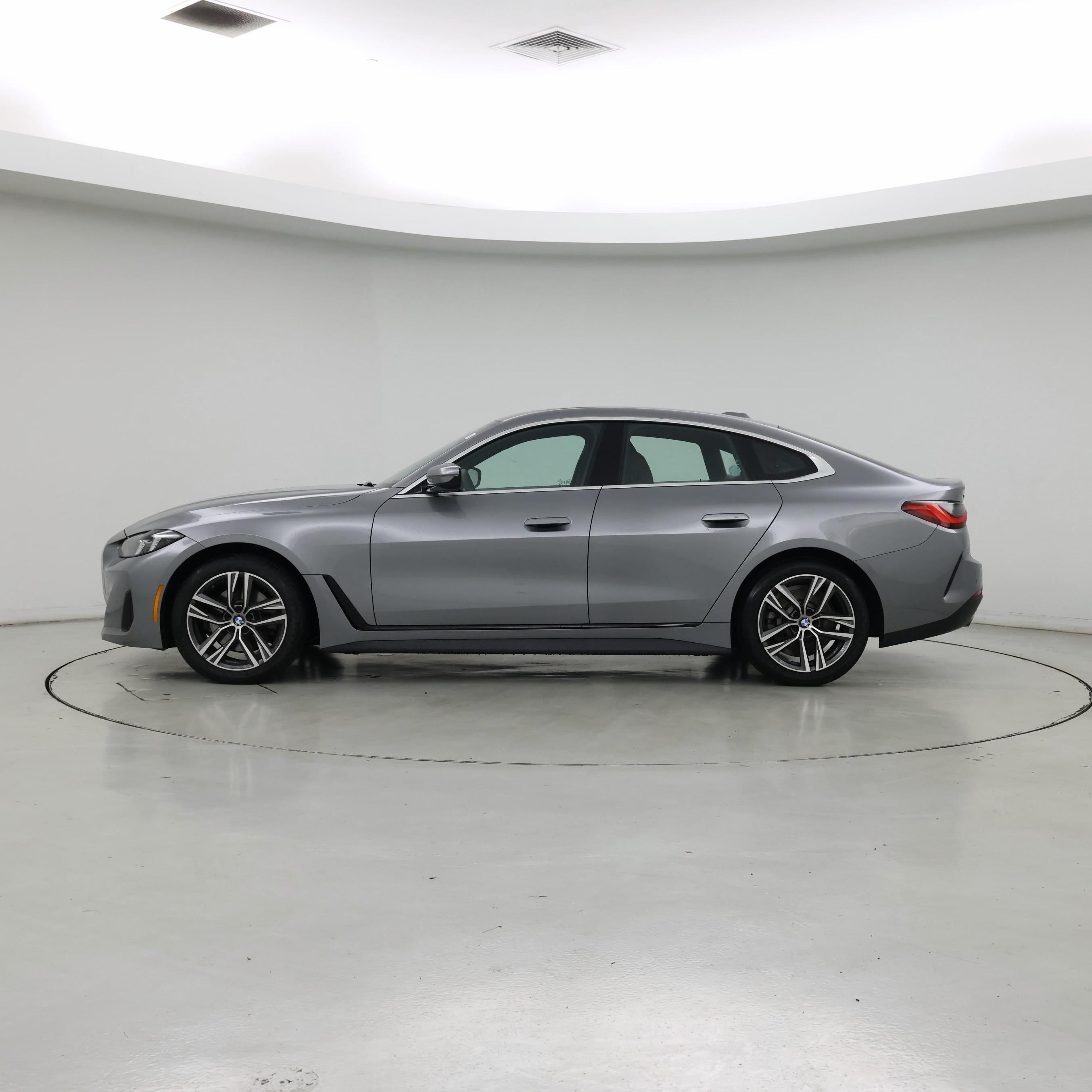 Thumbnail: 2025 BMW 4 Series - 3