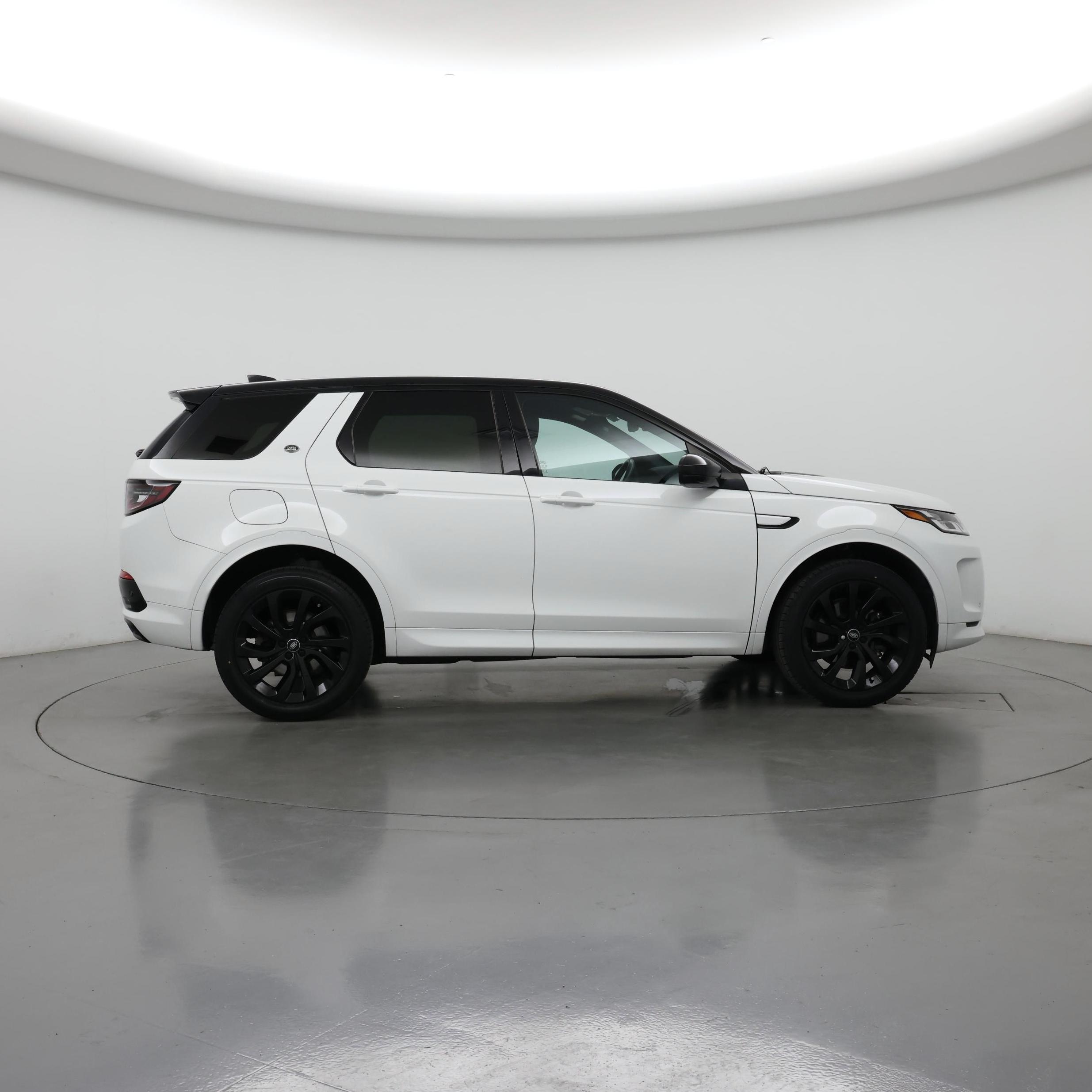 Thumbnail: 2022 Land Rover Discovery - 7