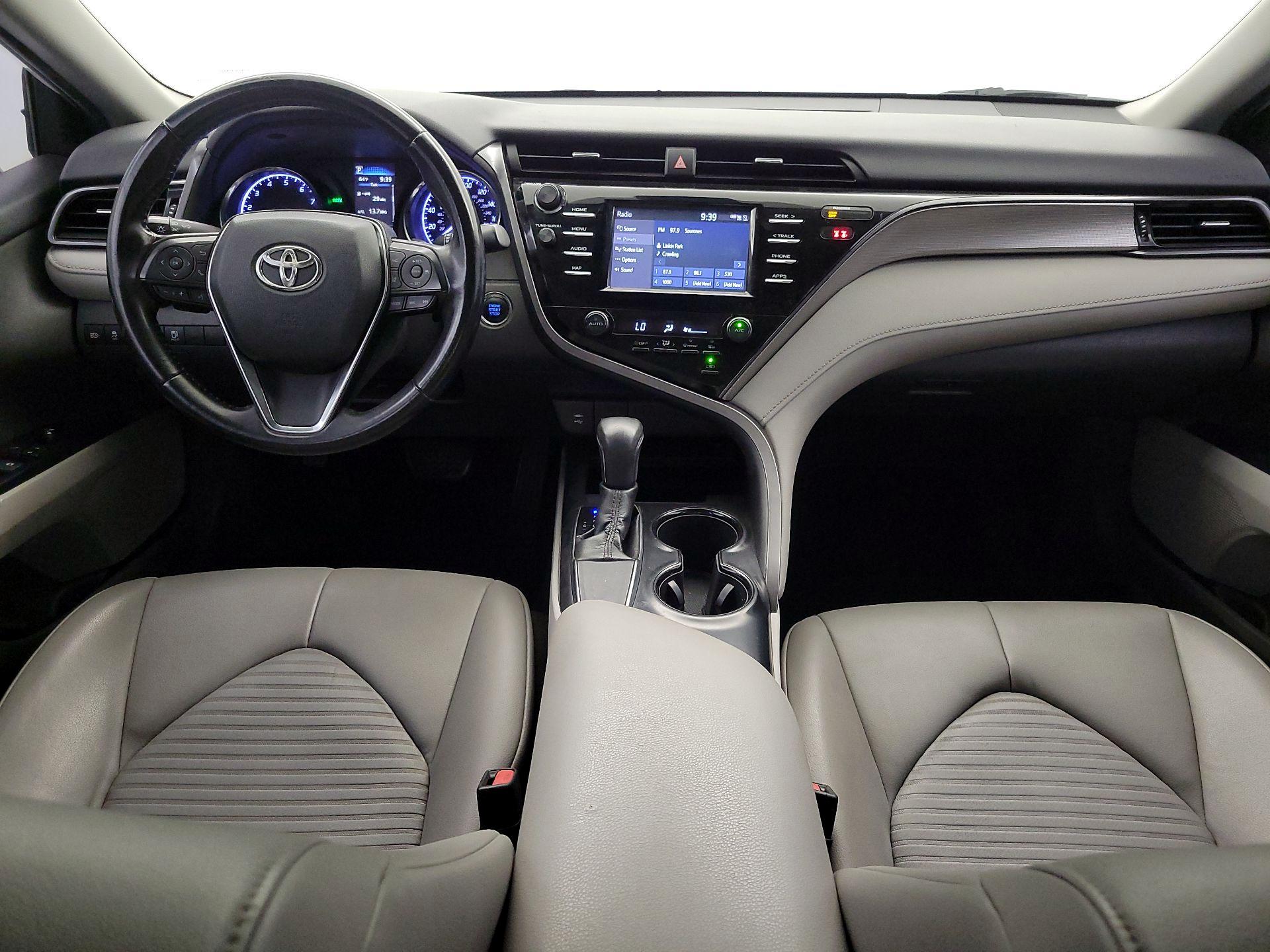 Thumbnail: 2019 Toyota Camry - 9