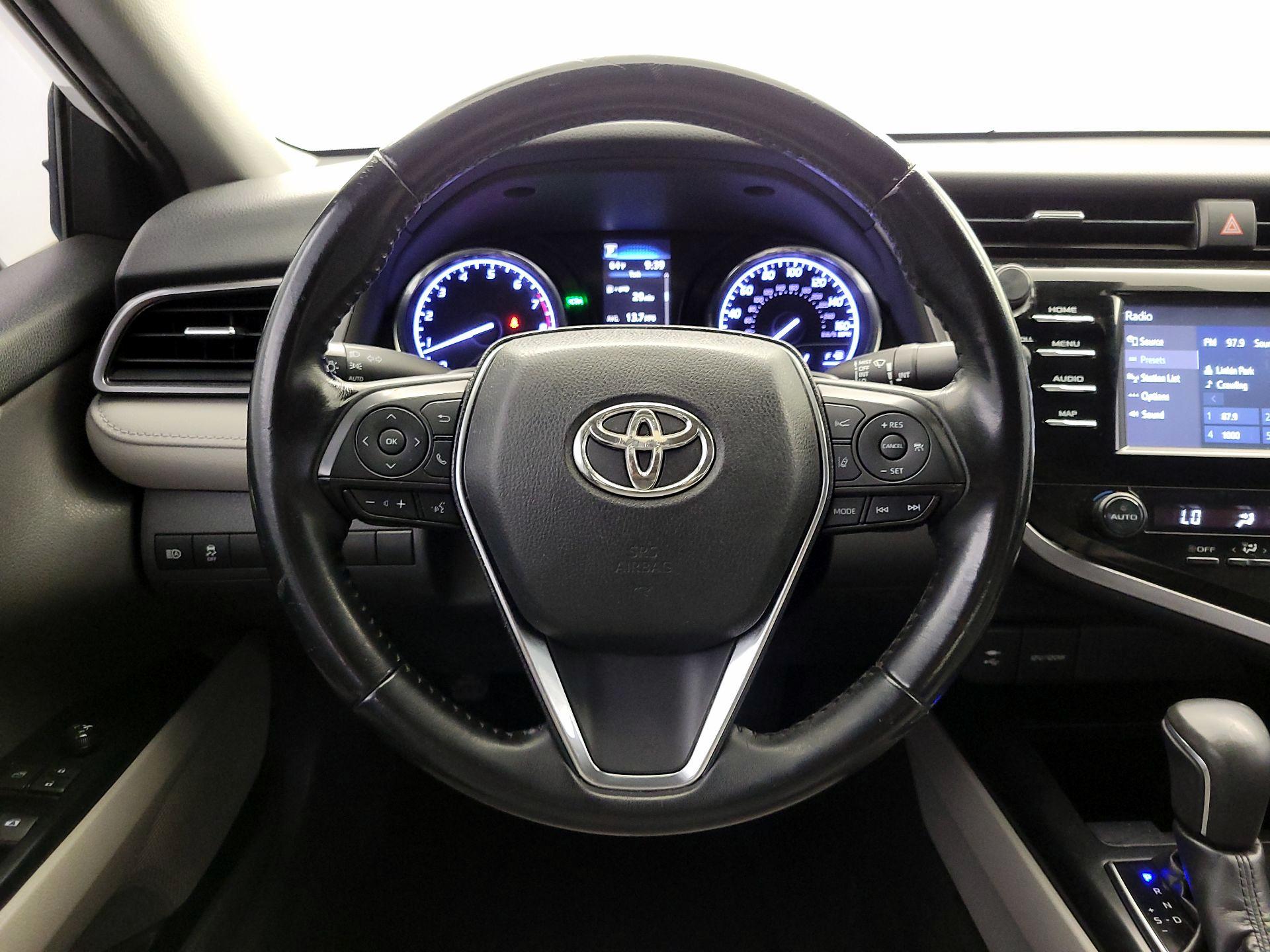 Thumbnail: 2019 Toyota Camry - 10