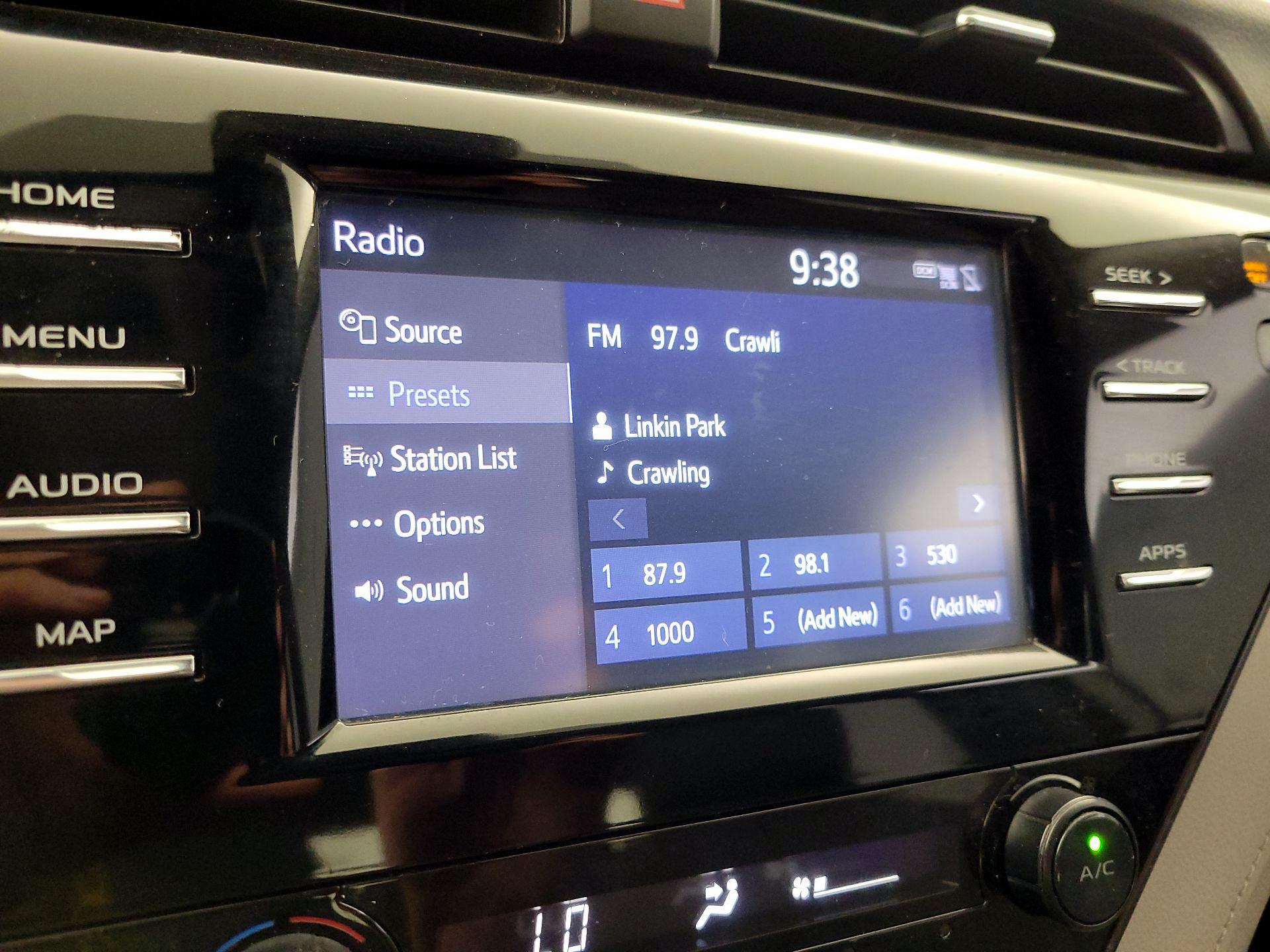 Thumbnail: 2019 Toyota Camry - 15