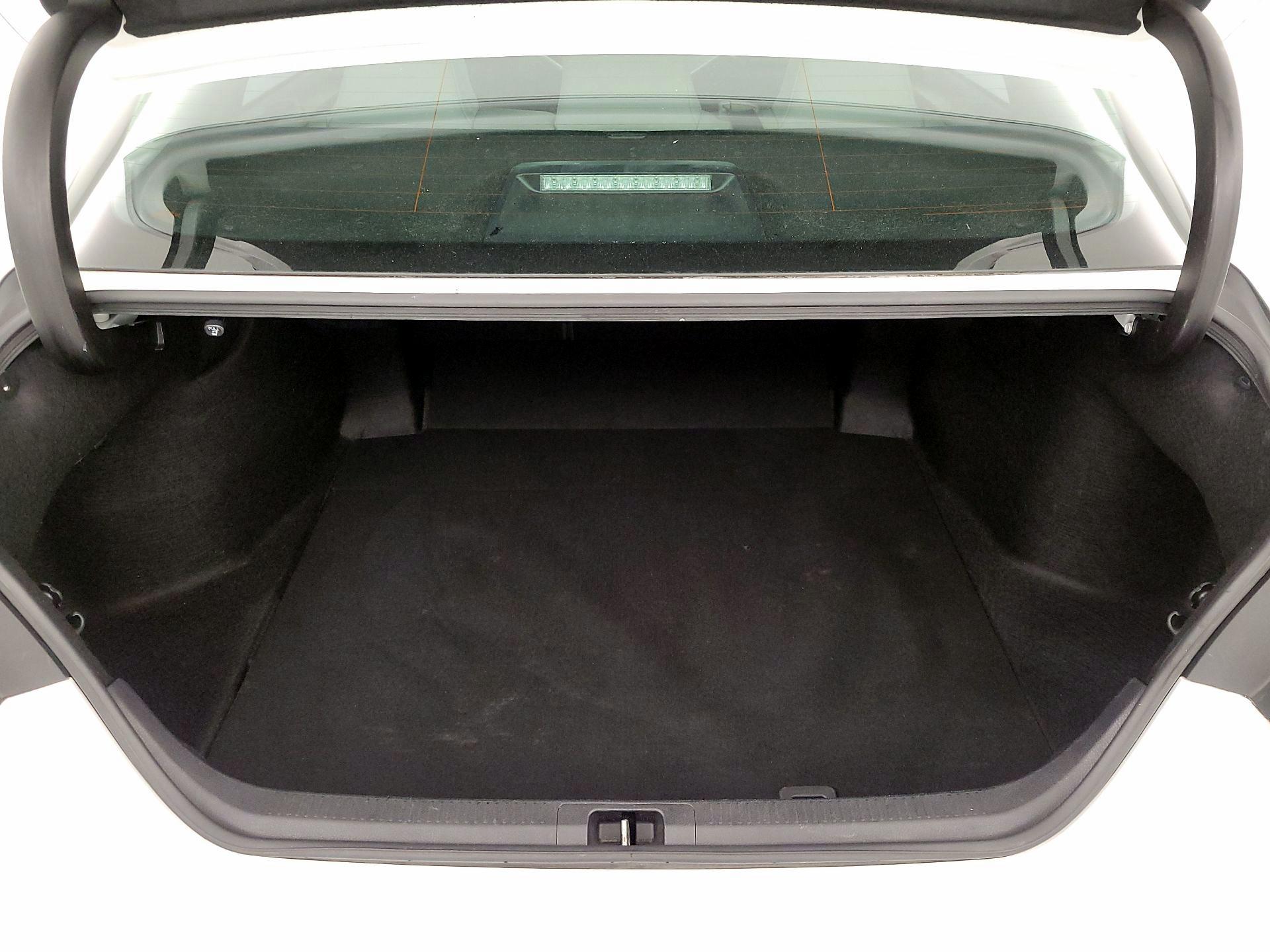 Thumbnail: 2019 Toyota Camry - 20