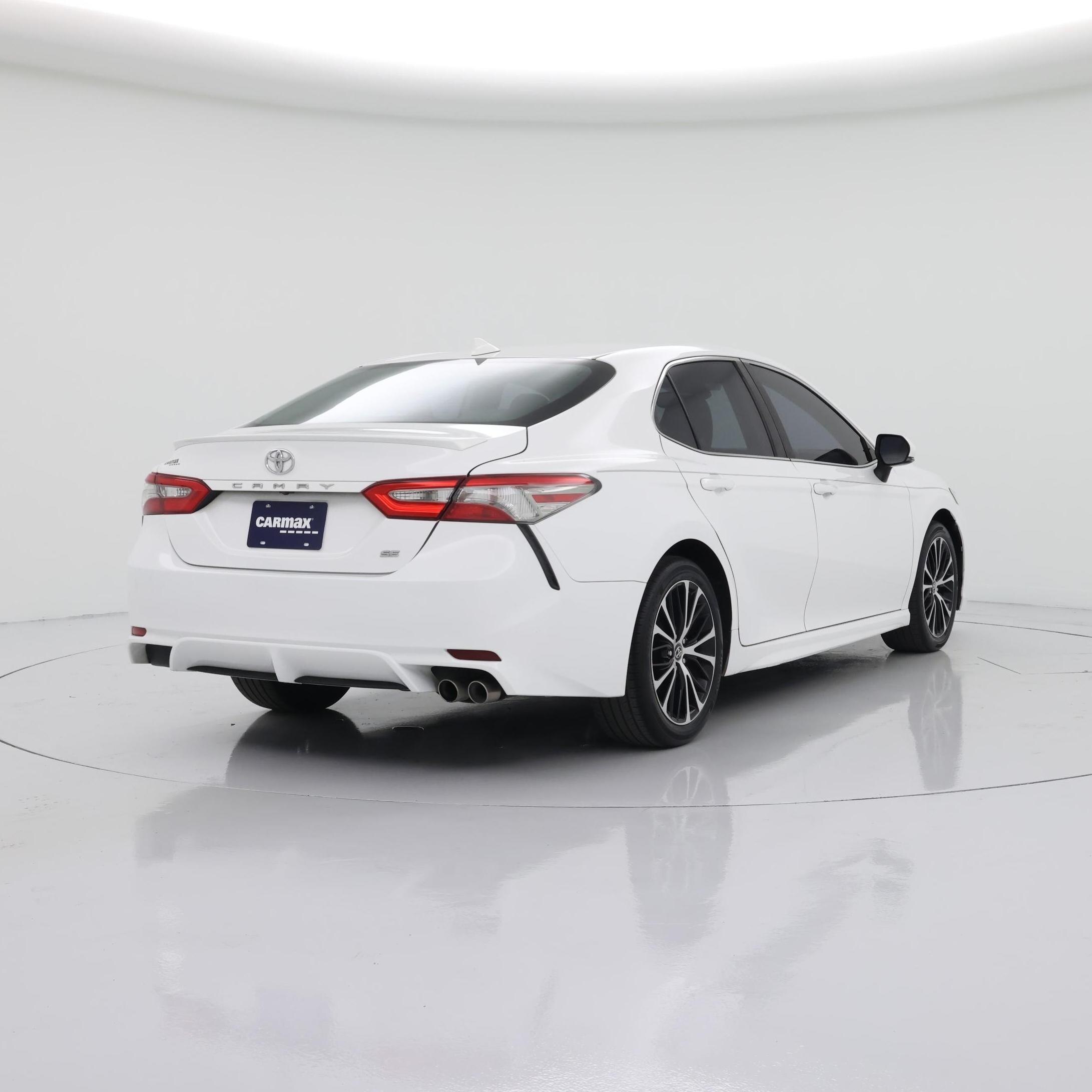 Thumbnail: 2019 Toyota Camry - 8