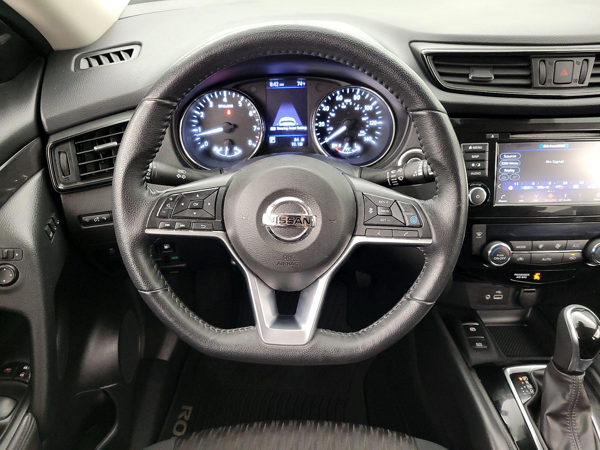 Thumbnail: 2020 Nissan Rogue - 10