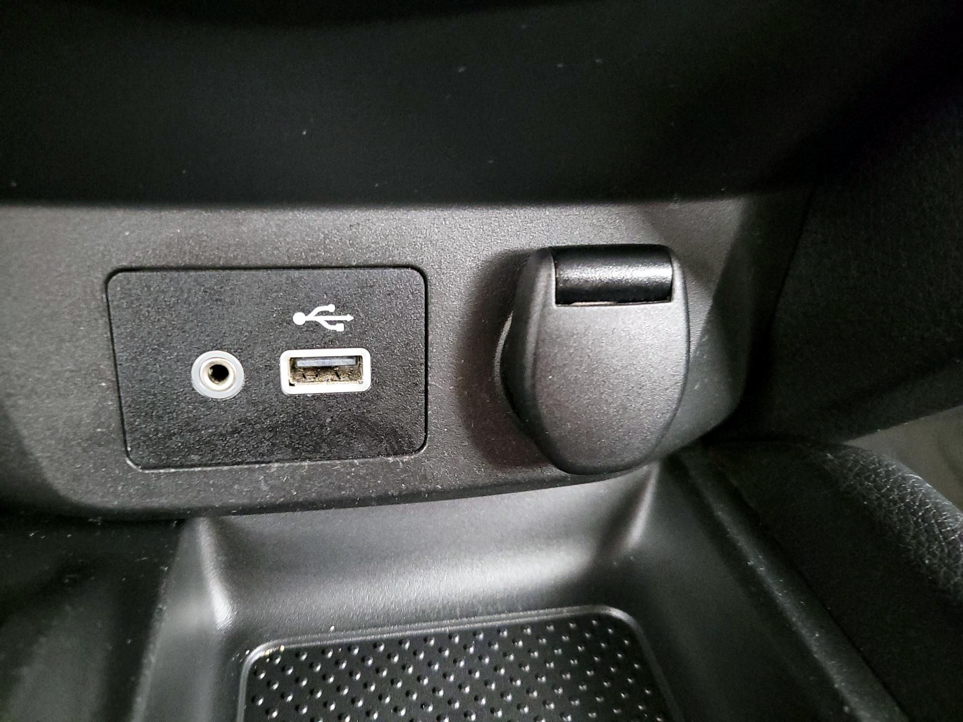 Thumbnail: 2020 Nissan Rogue - 18