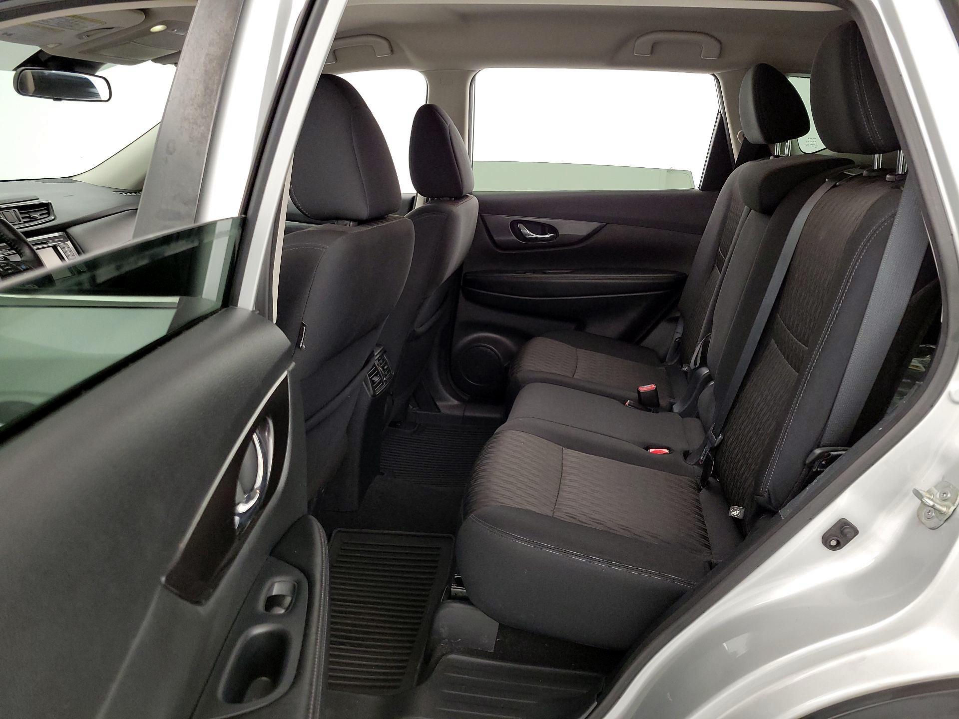 Thumbnail: 2020 Nissan Rogue - 19