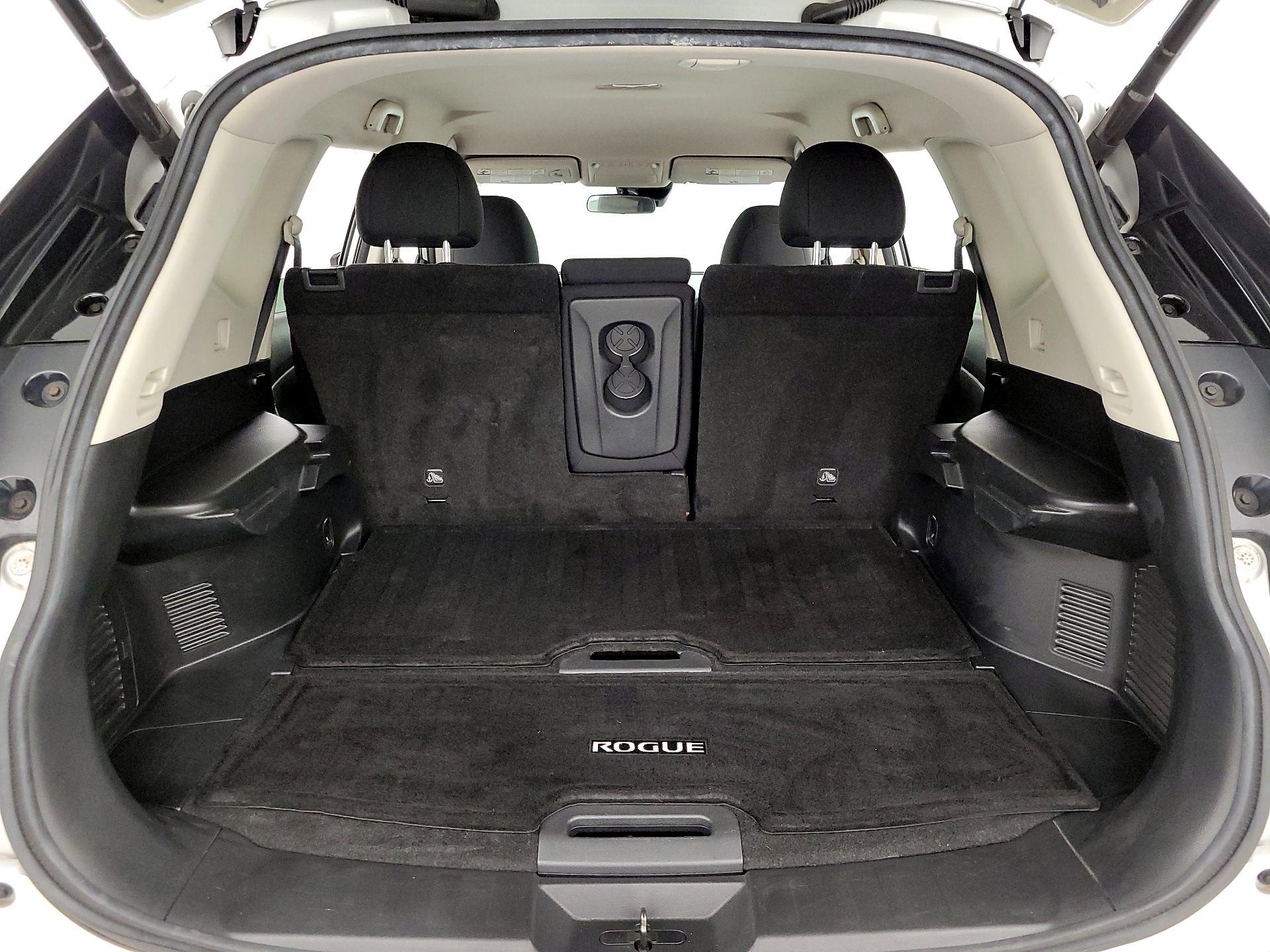 Thumbnail: 2020 Nissan Rogue - 20