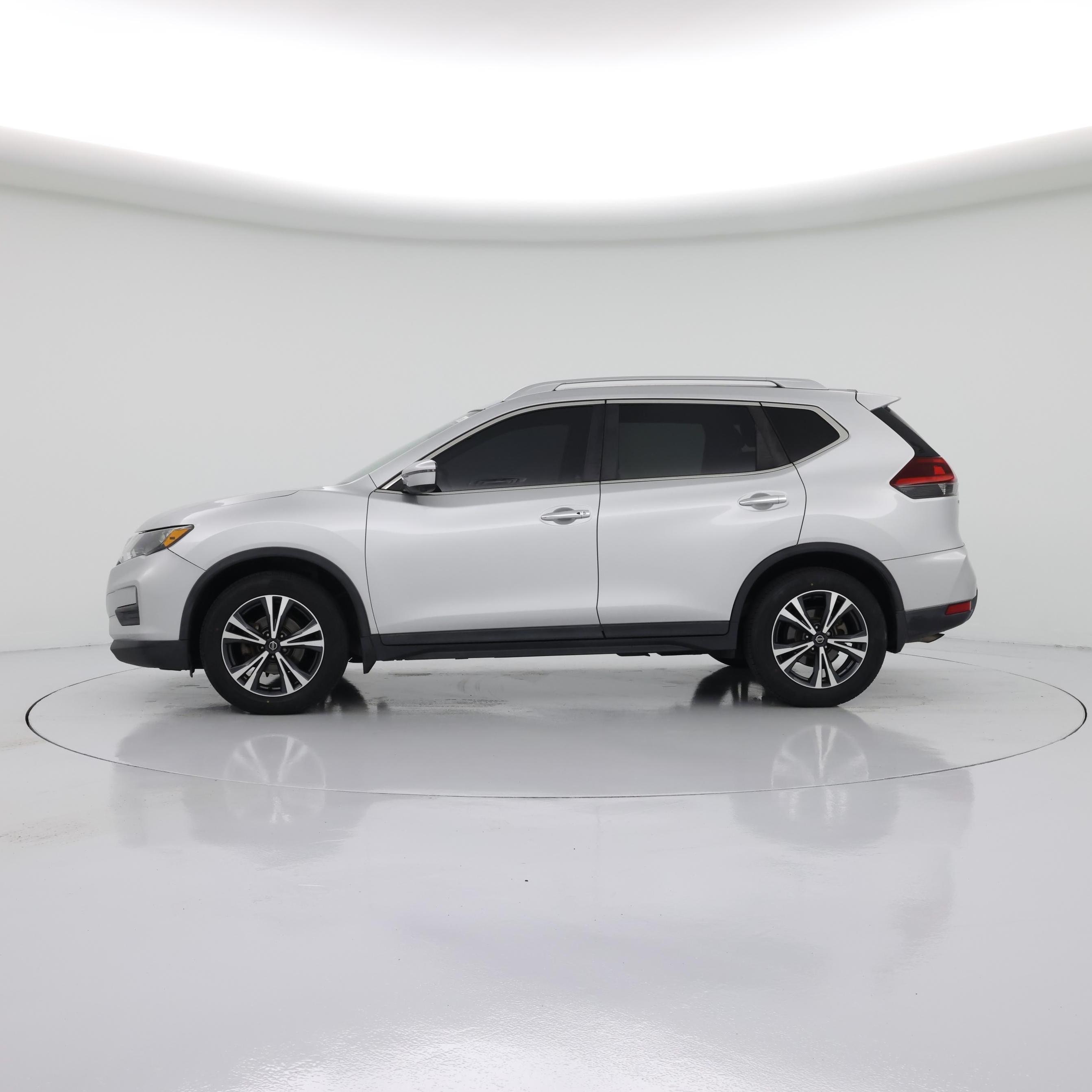 Thumbnail: 2020 Nissan Rogue - 3