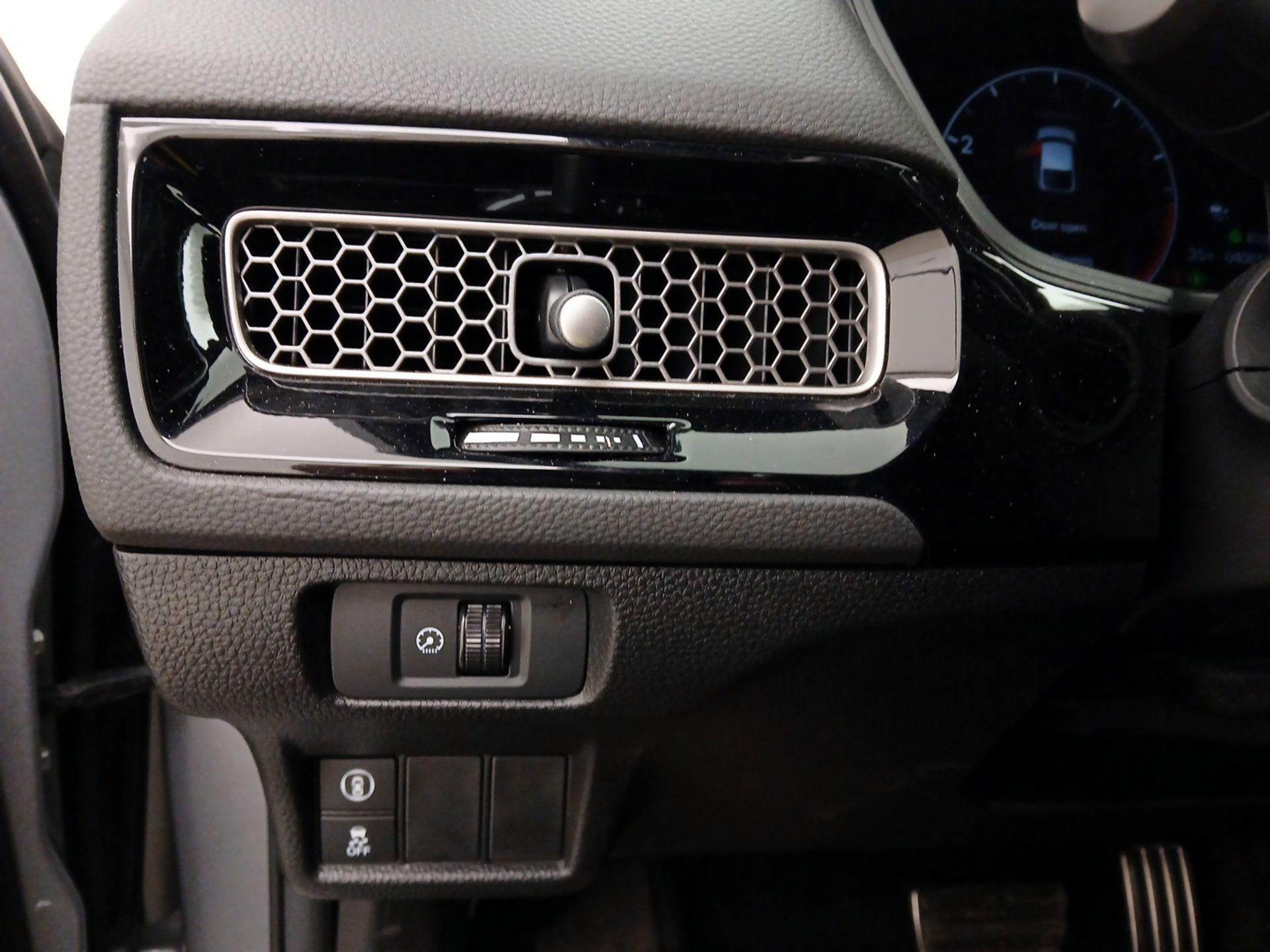 Thumbnail: 2024 Honda Civic - 13