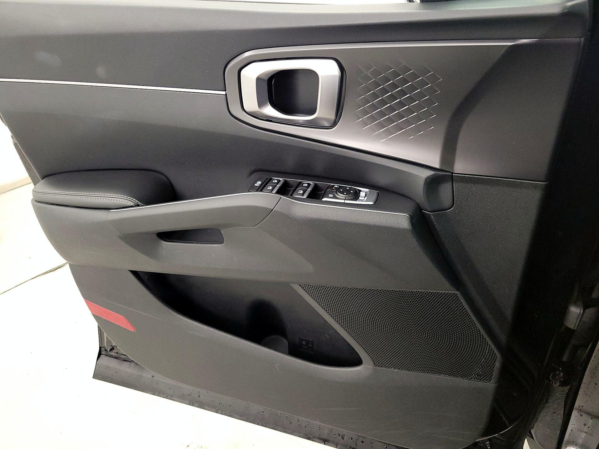 Thumbnail: 2024 Kia Sorento - 12