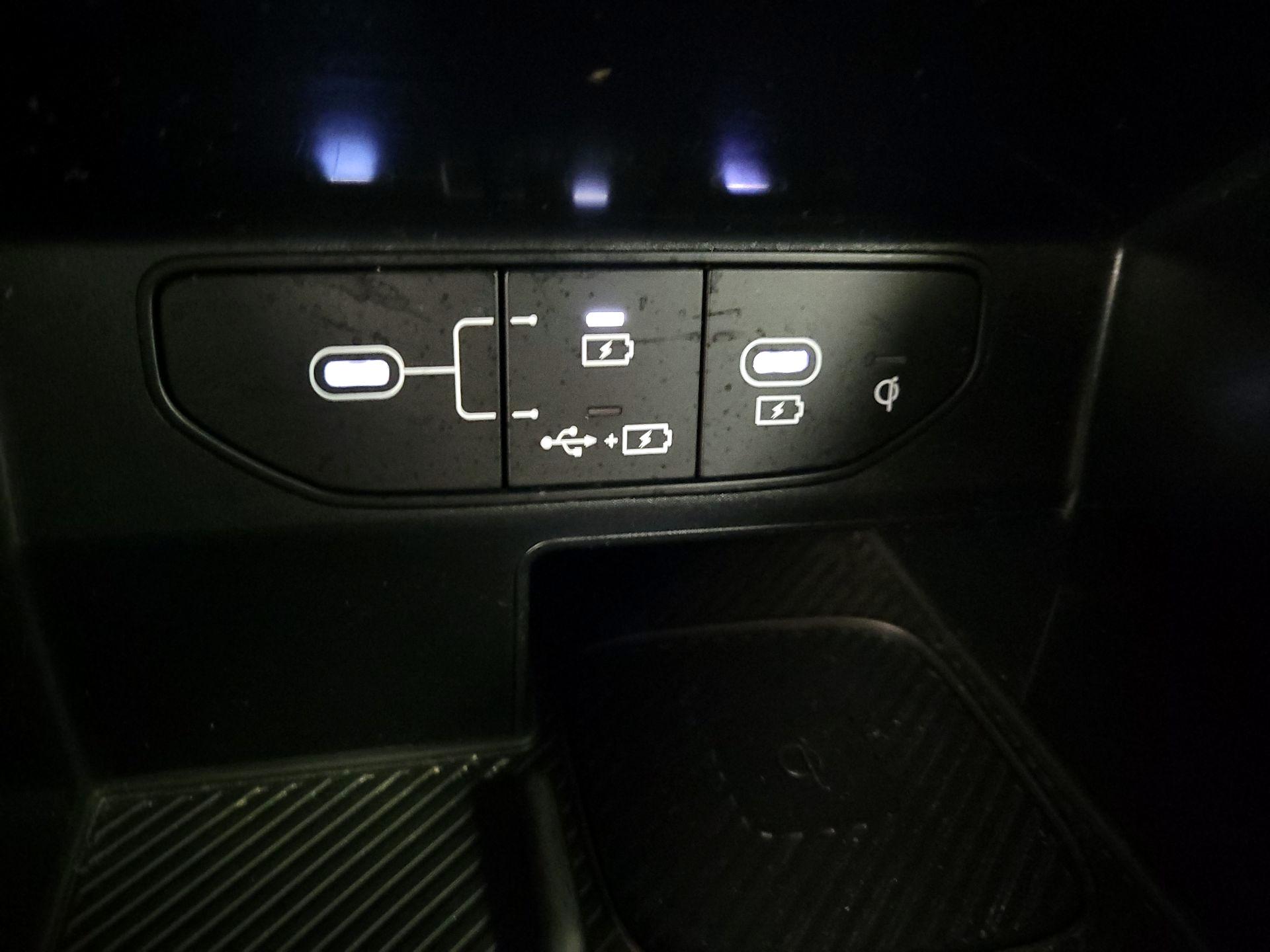 Thumbnail: 2024 Kia Sorento - 19