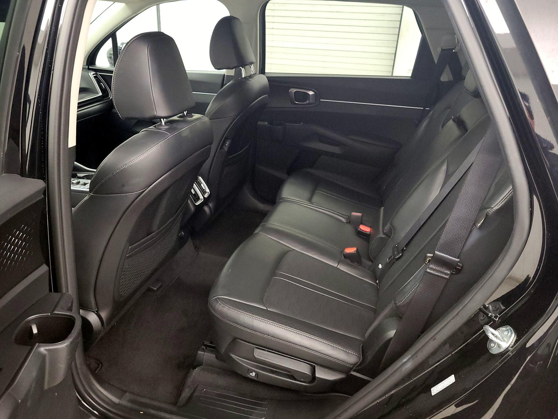 Thumbnail: 2024 Kia Sorento - 20