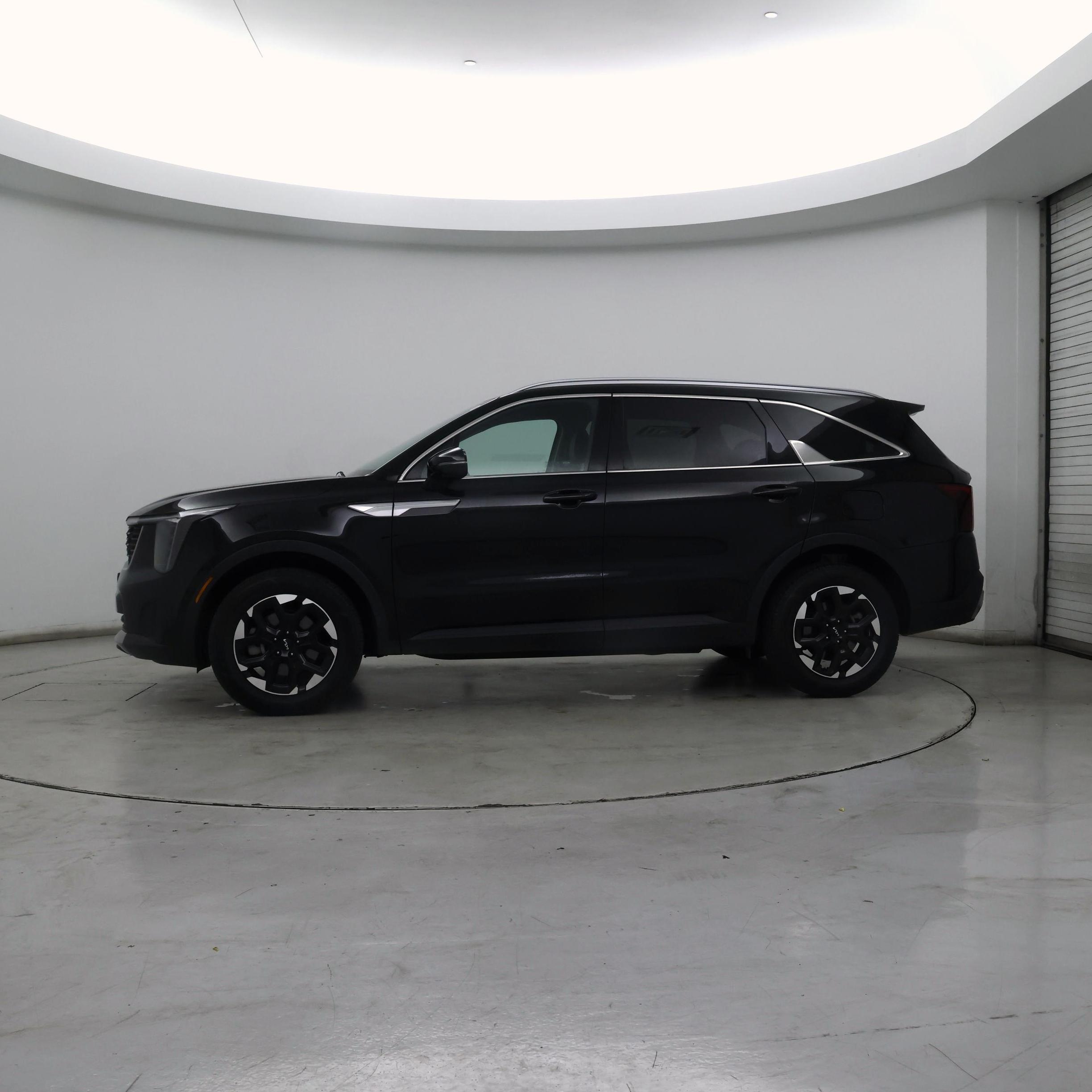 Thumbnail: 2024 Kia Sorento - 3