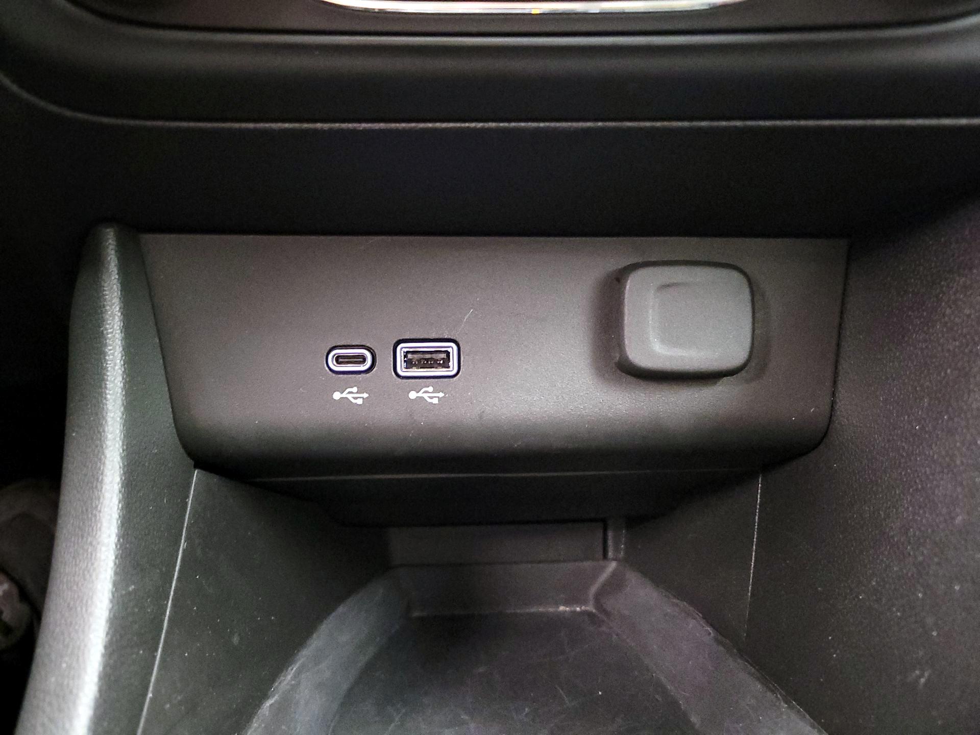 Thumbnail: 2025 Buick Encore GX - 18