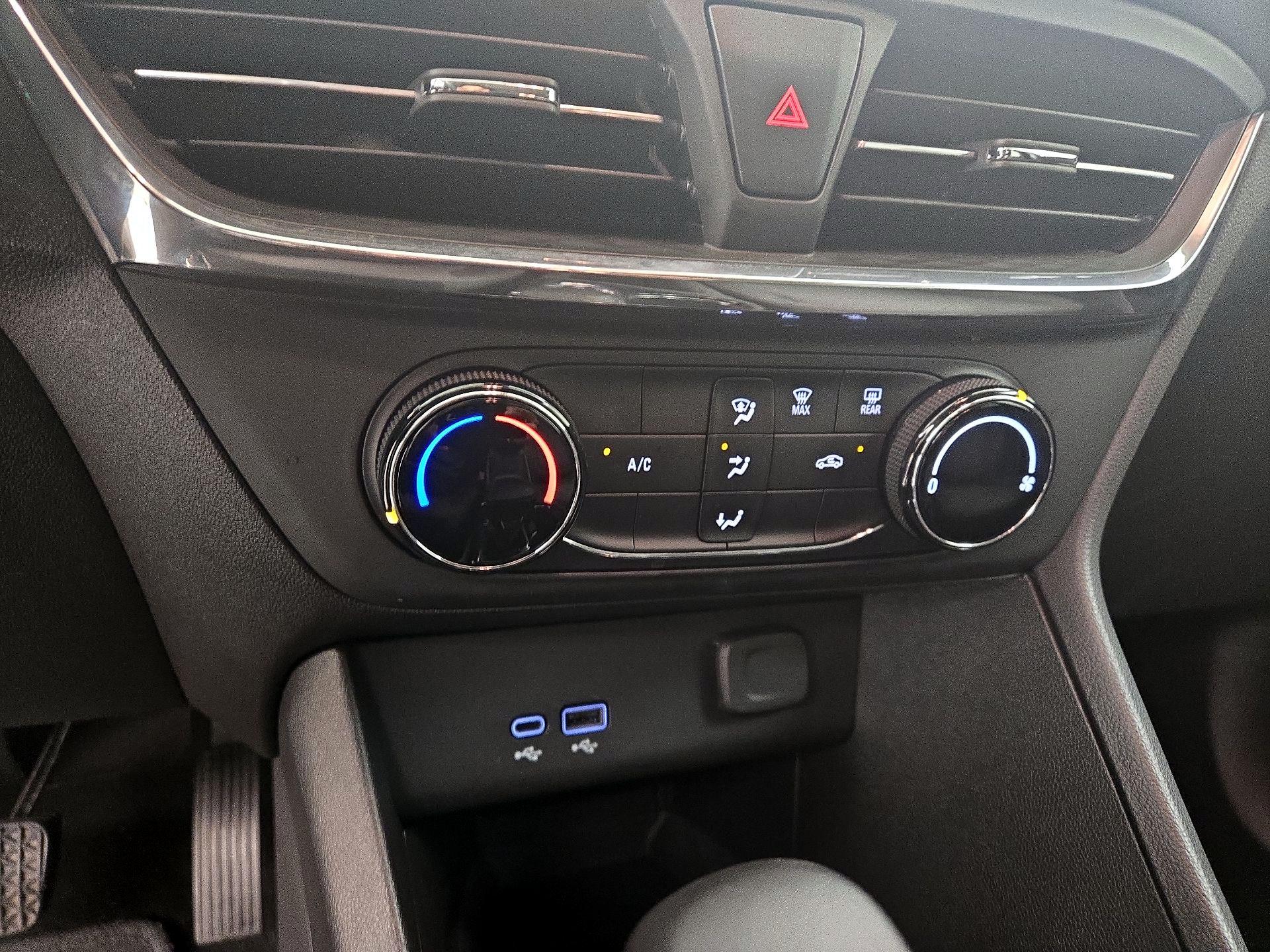 Thumbnail: 2025 Buick Encore GX - 16