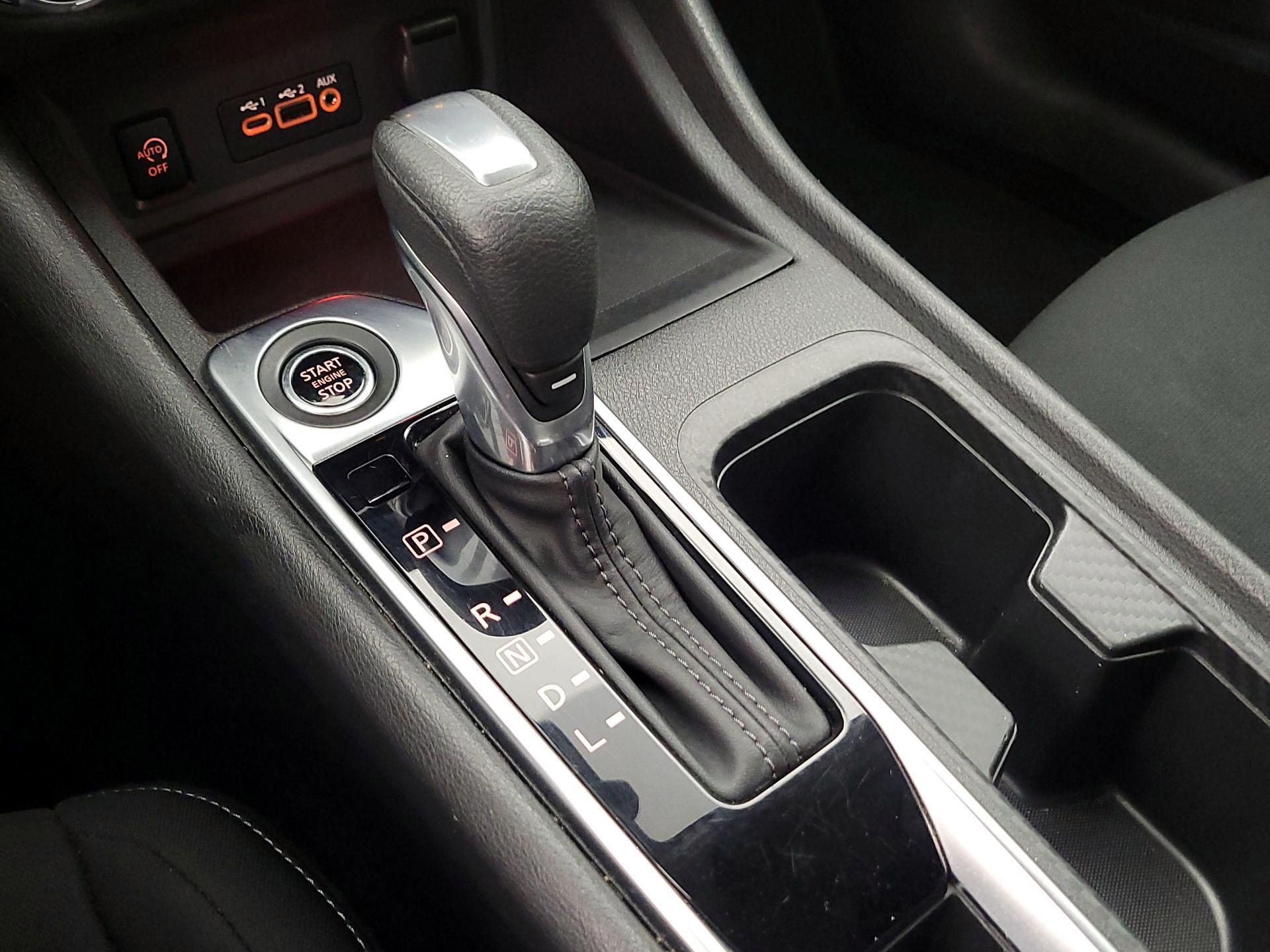 Thumbnail: 2024 Nissan Sentra - 17