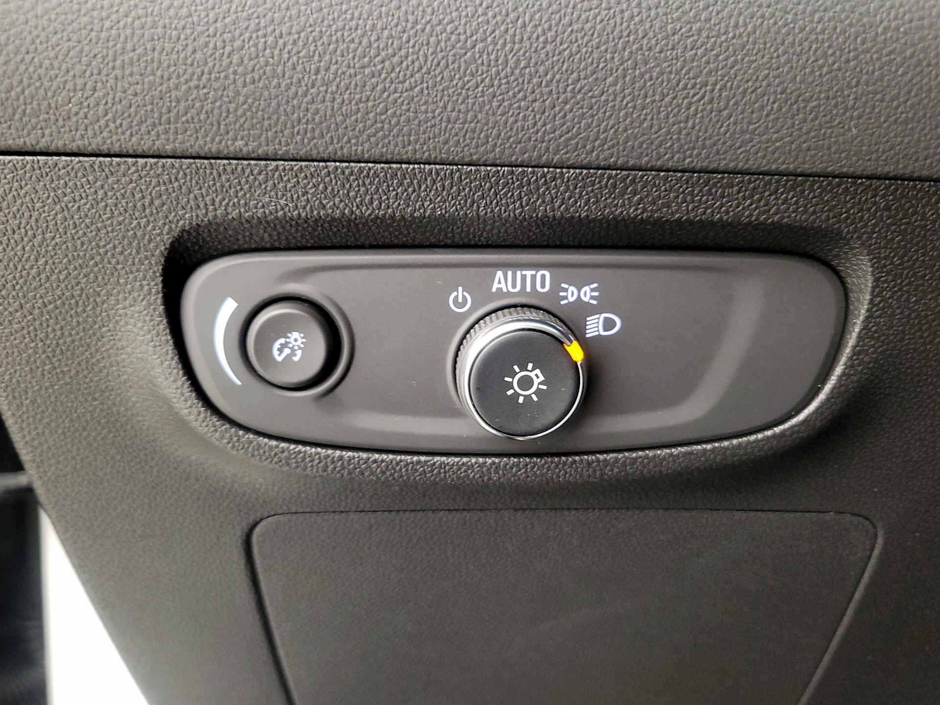 Thumbnail: 2025 Buick Encore GX - 13