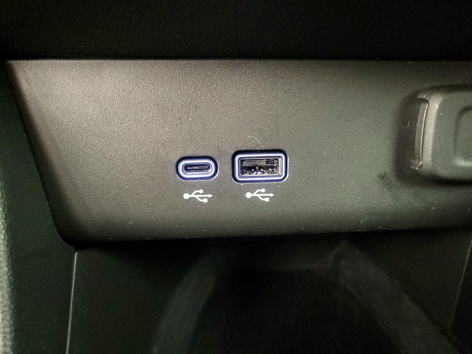 Thumbnail: 2025 Buick Encore GX - 18