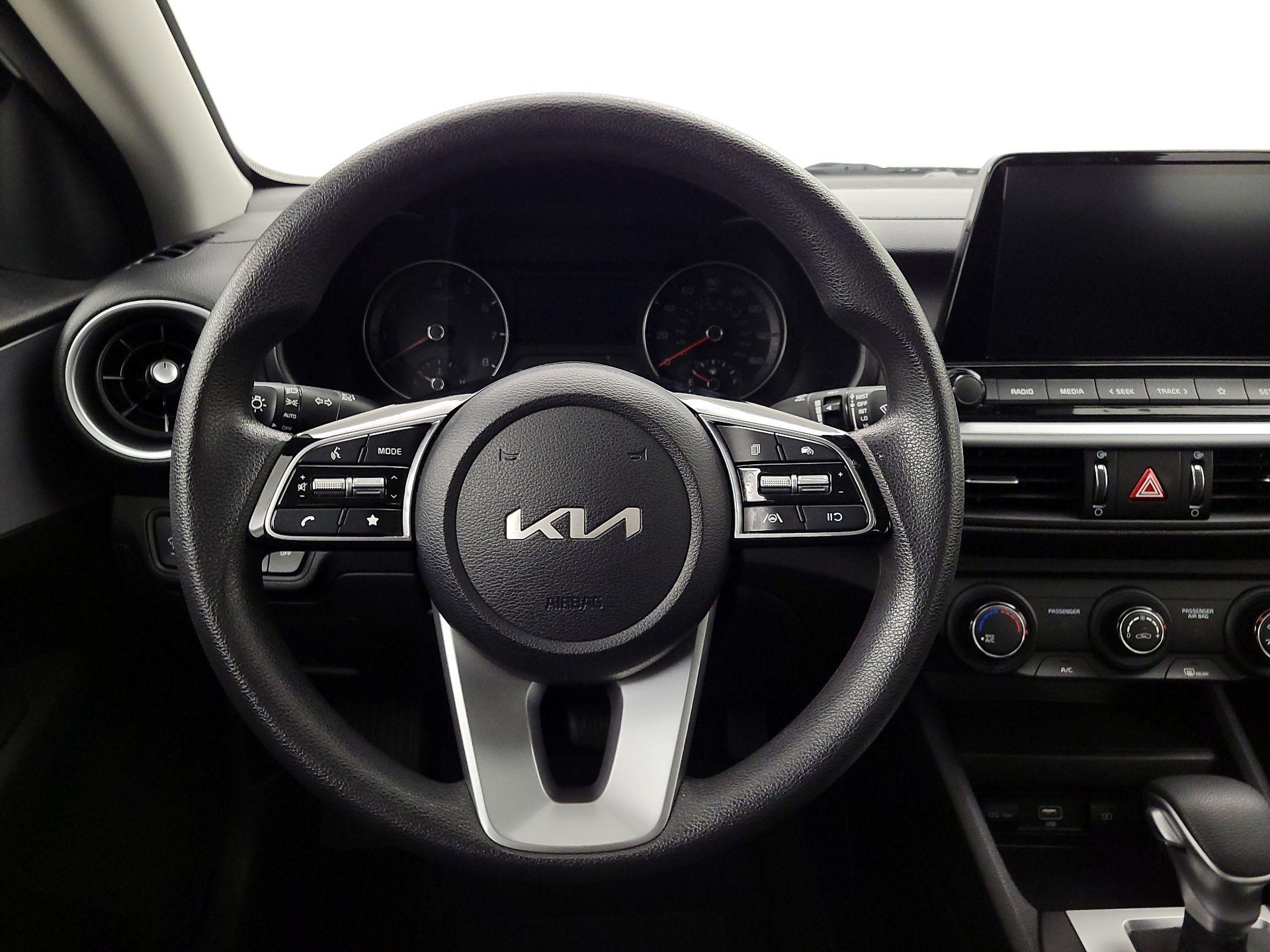 Thumbnail: 2024 Kia Forte - 10