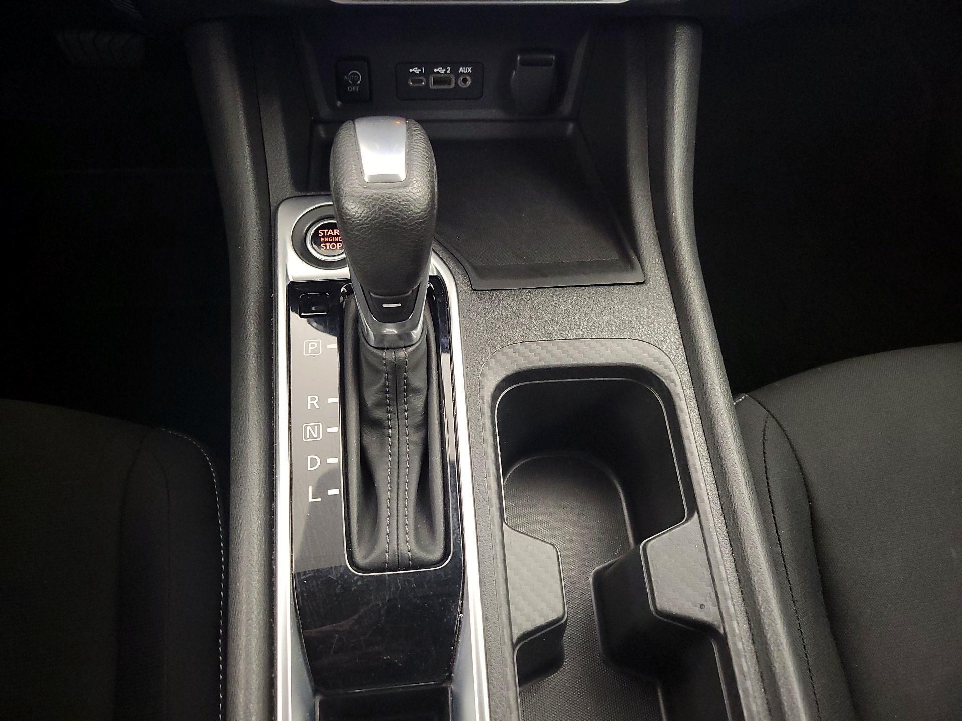 Thumbnail: 2024 Nissan Sentra - 17