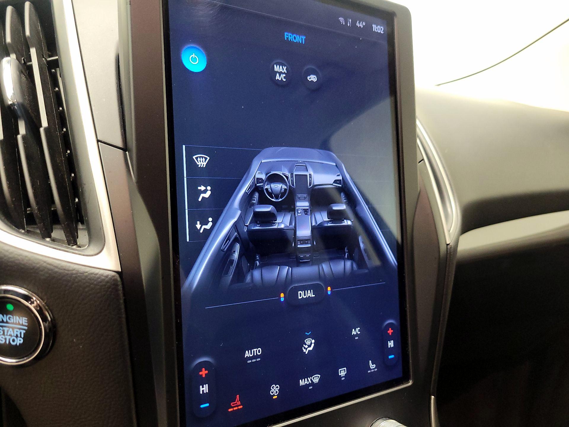 Thumbnail: 2024 Ford Edge - 17