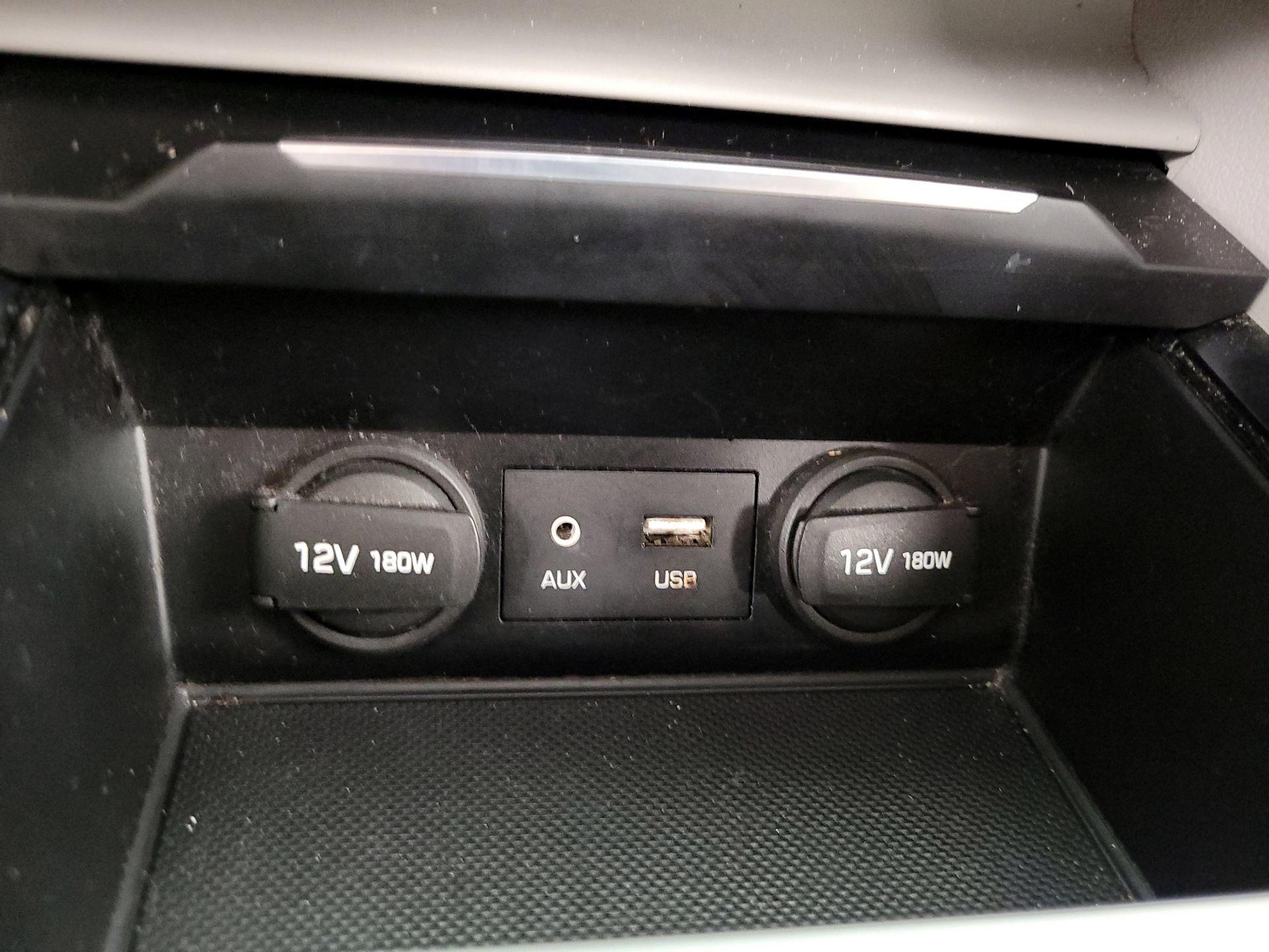 Thumbnail: 2017 Hyundai Elantra - 18