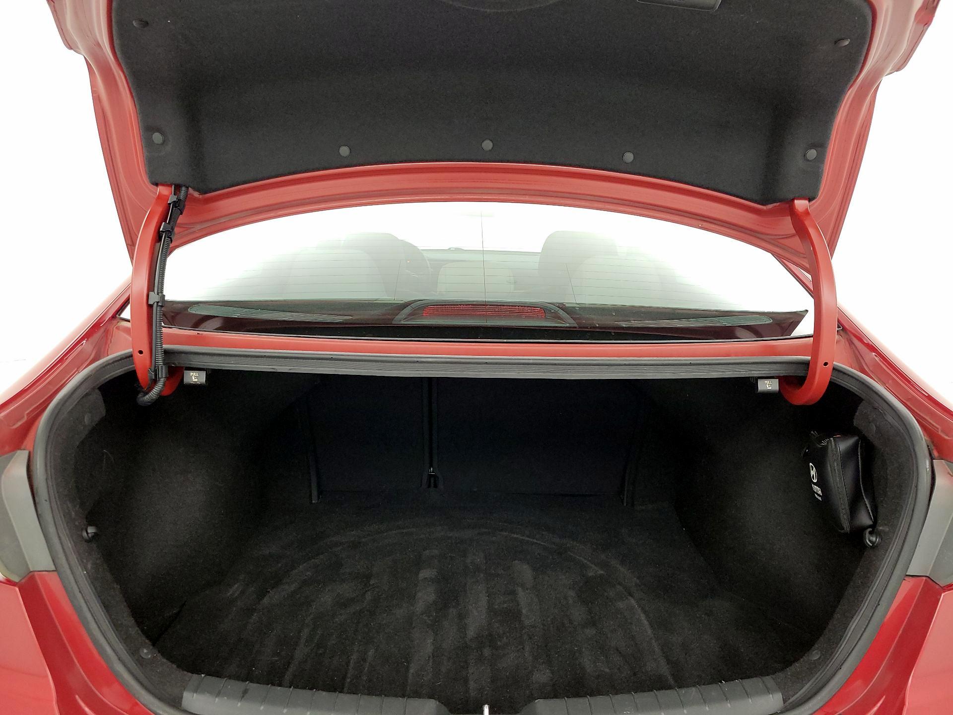 Thumbnail: 2017 Hyundai Elantra - 20