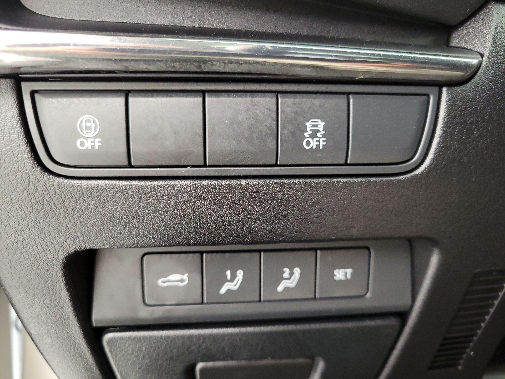 Thumbnail: 2021 Mazda Mazda3 - 13