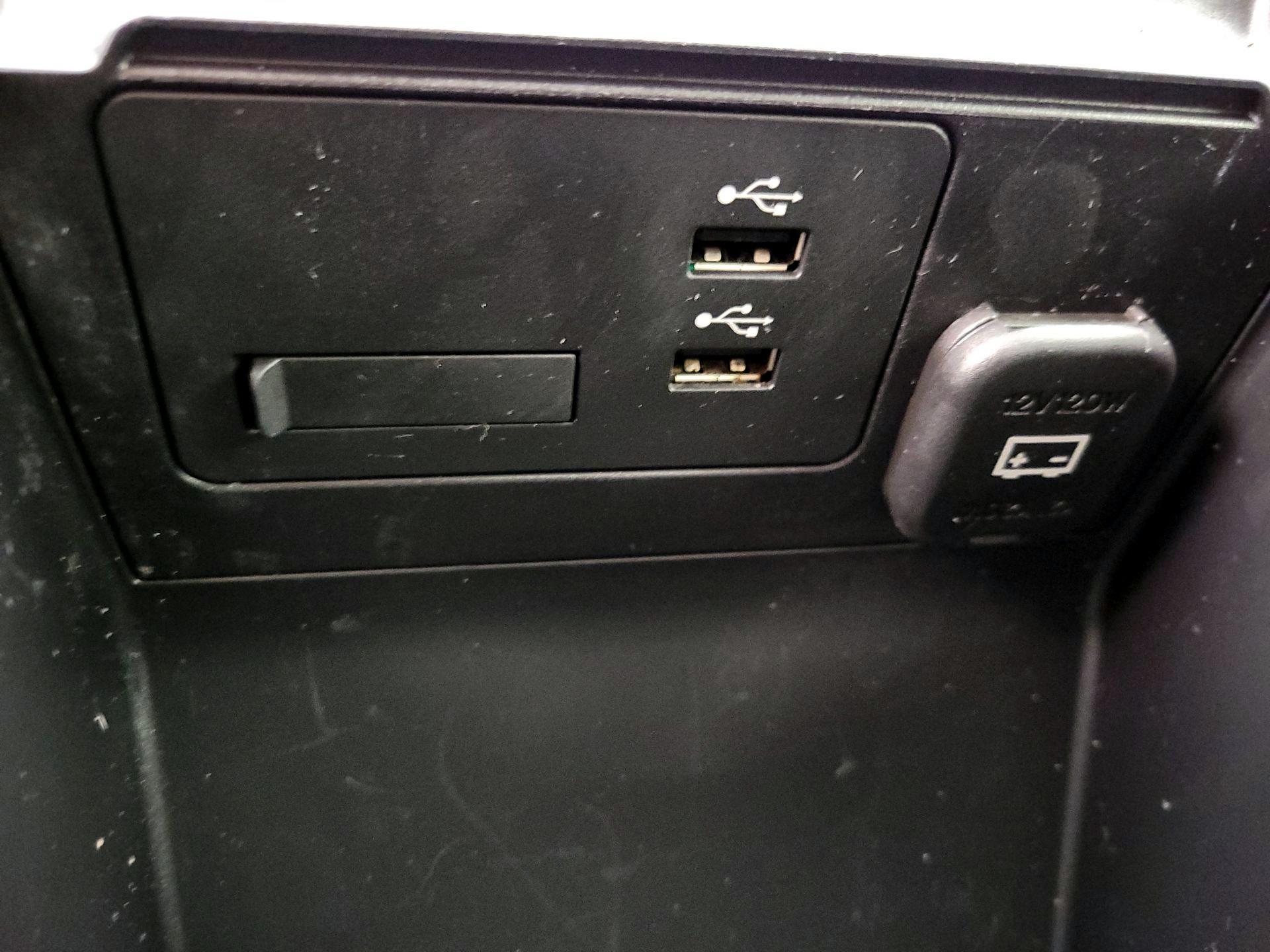 Thumbnail: 2021 Mazda Mazda3 - 18