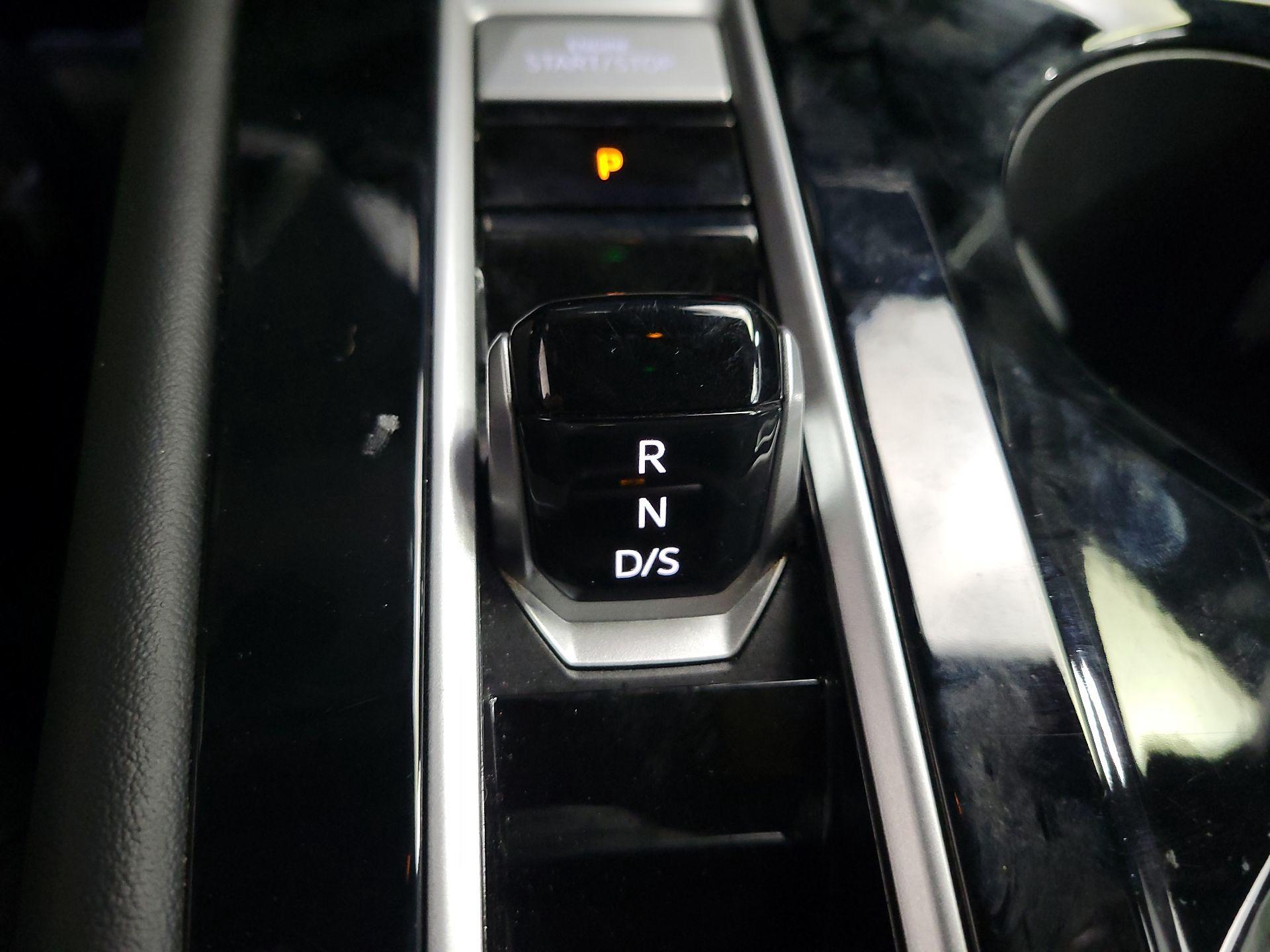 Thumbnail: 2025 Volkswagen Atlas - 17