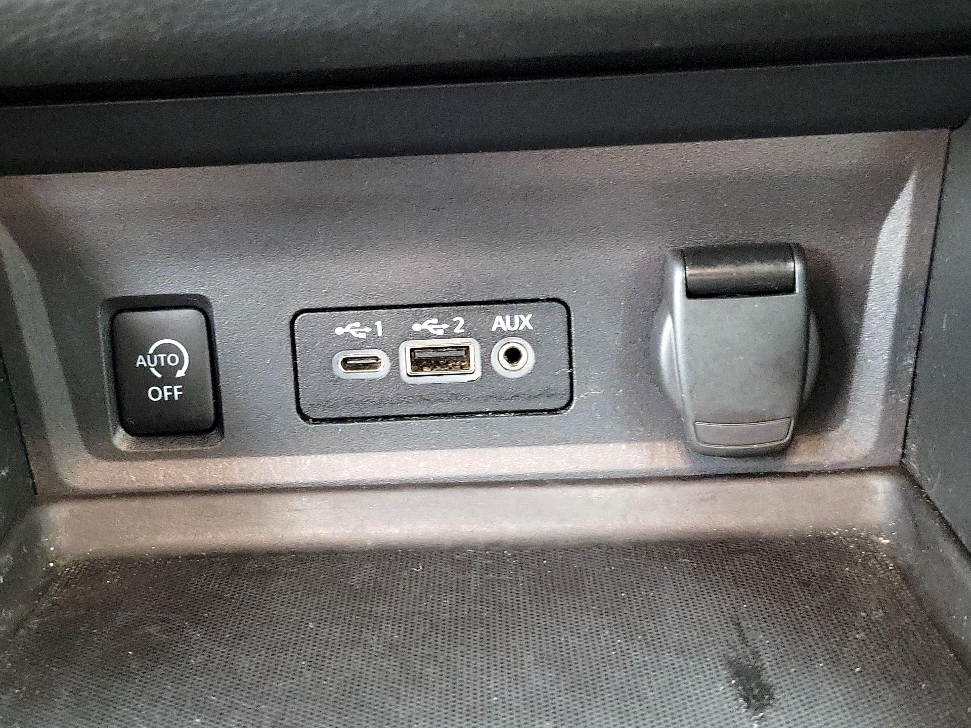 Thumbnail: 2024 Nissan Sentra - 18