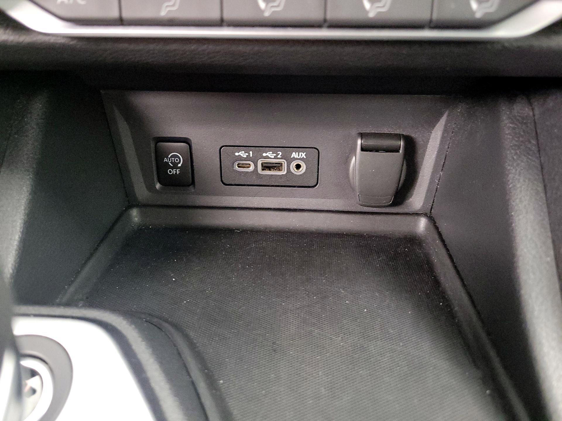 Thumbnail: 2024 Nissan Sentra - 18