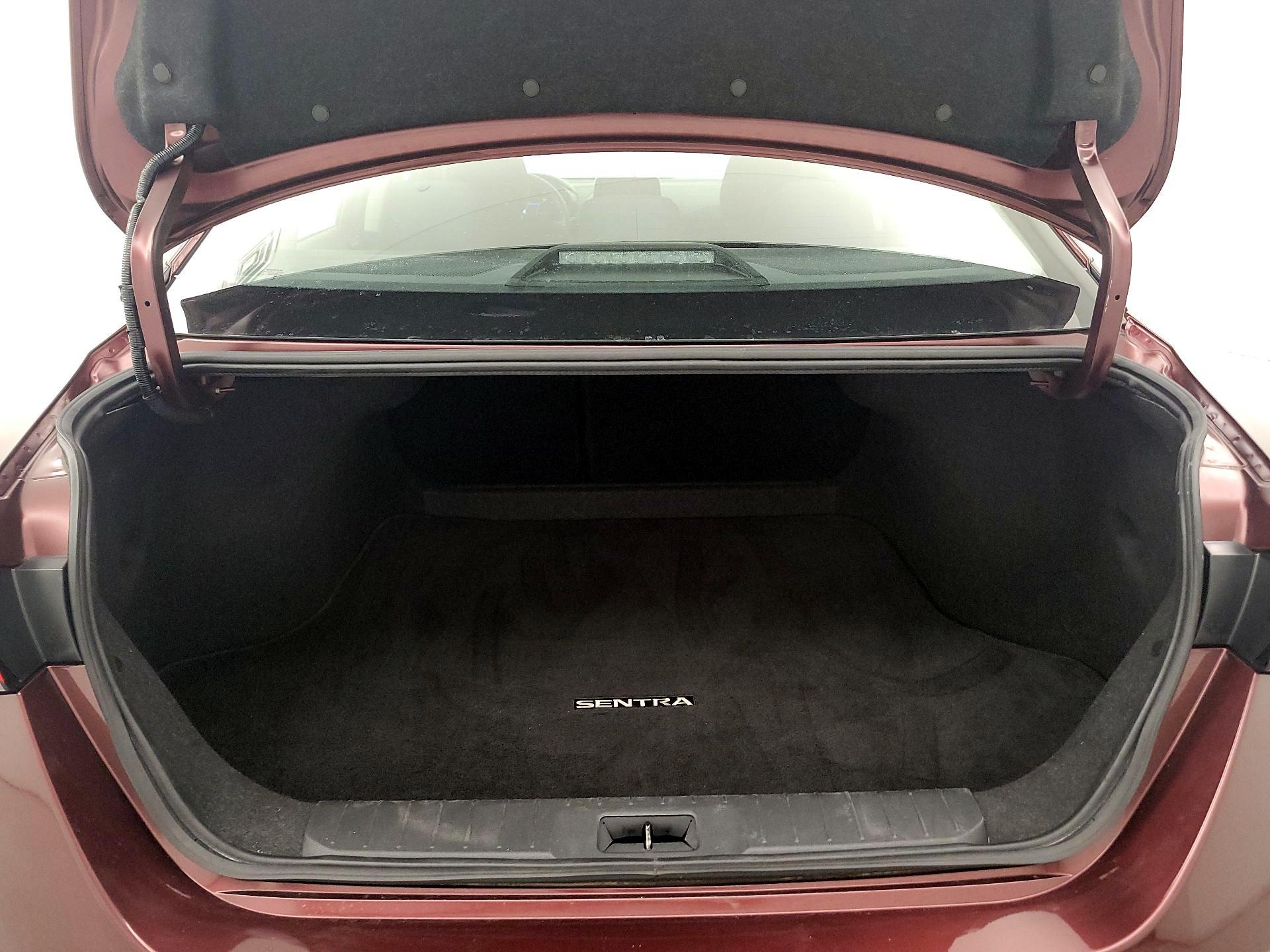 Thumbnail: 2024 Nissan Sentra - 20