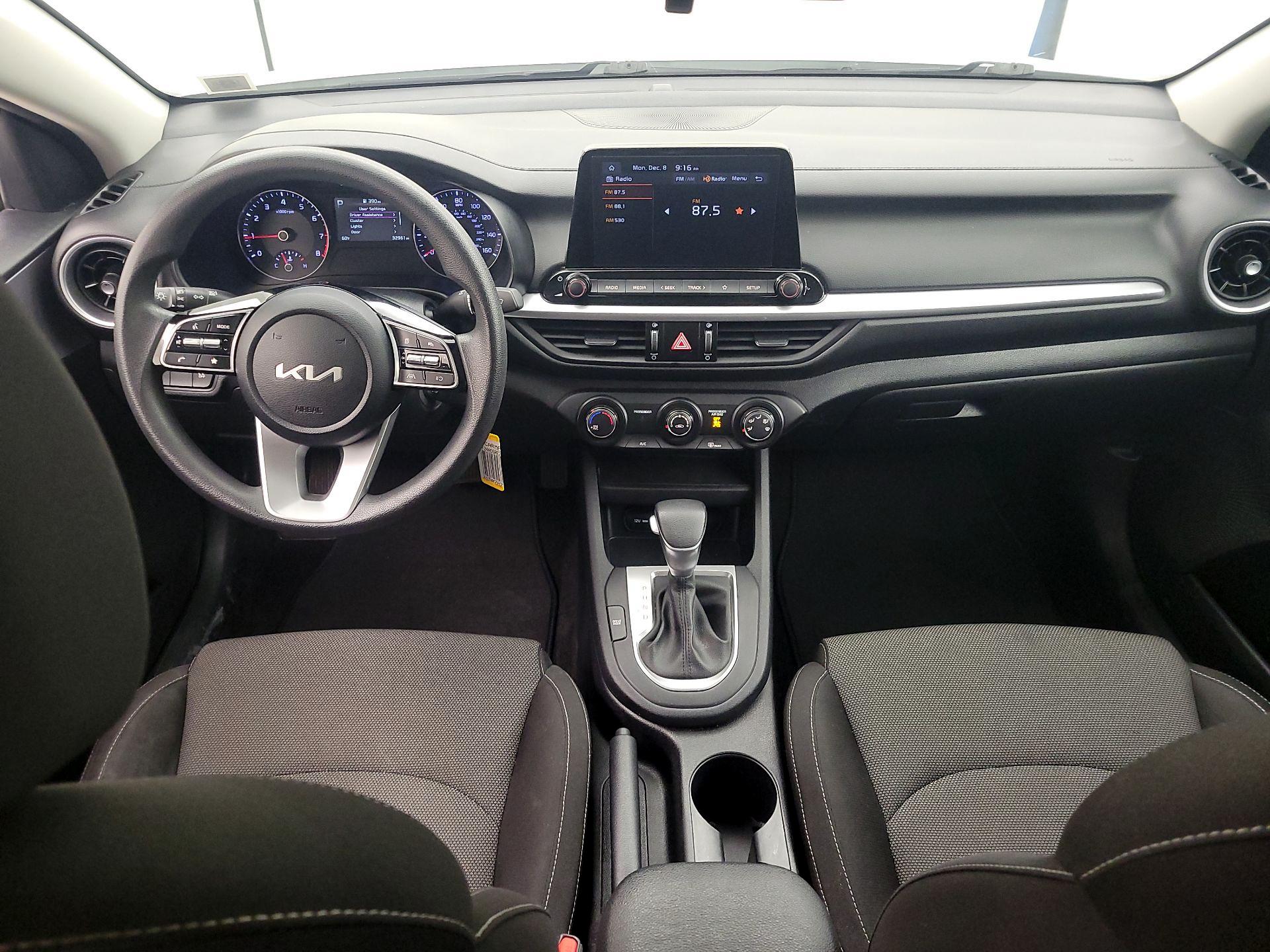 Thumbnail: 2024 Kia Forte - 9