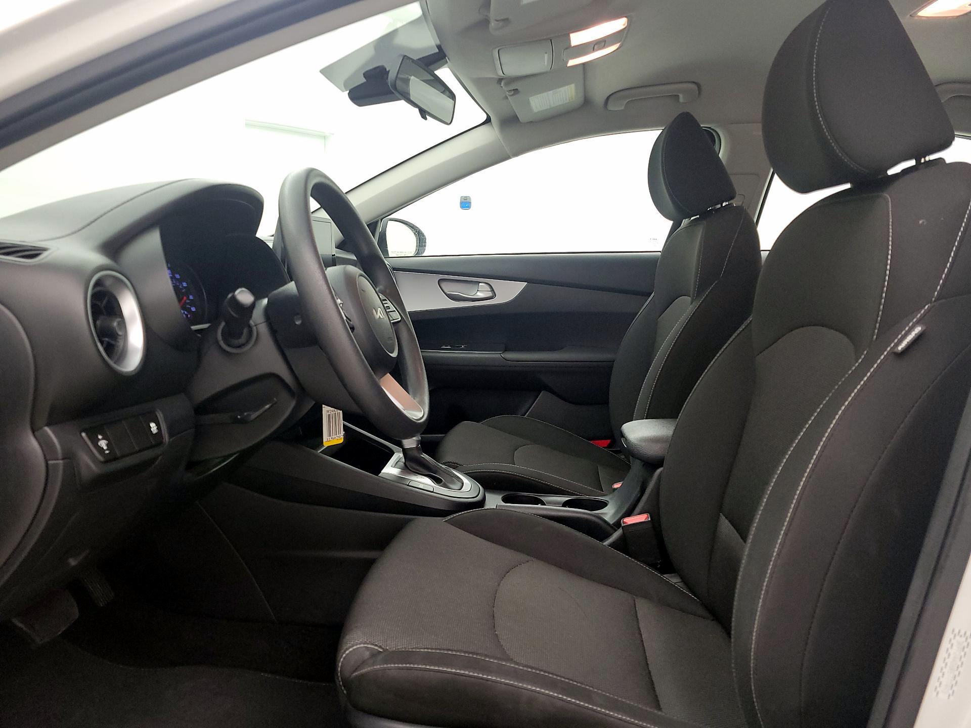 Thumbnail: 2024 Kia Forte - 11