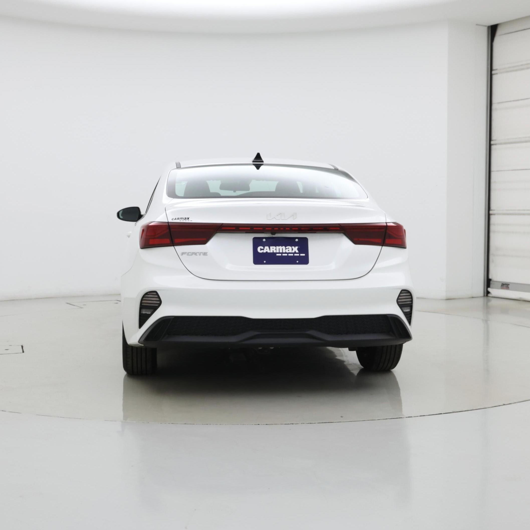 Thumbnail: 2024 Kia Forte - 6